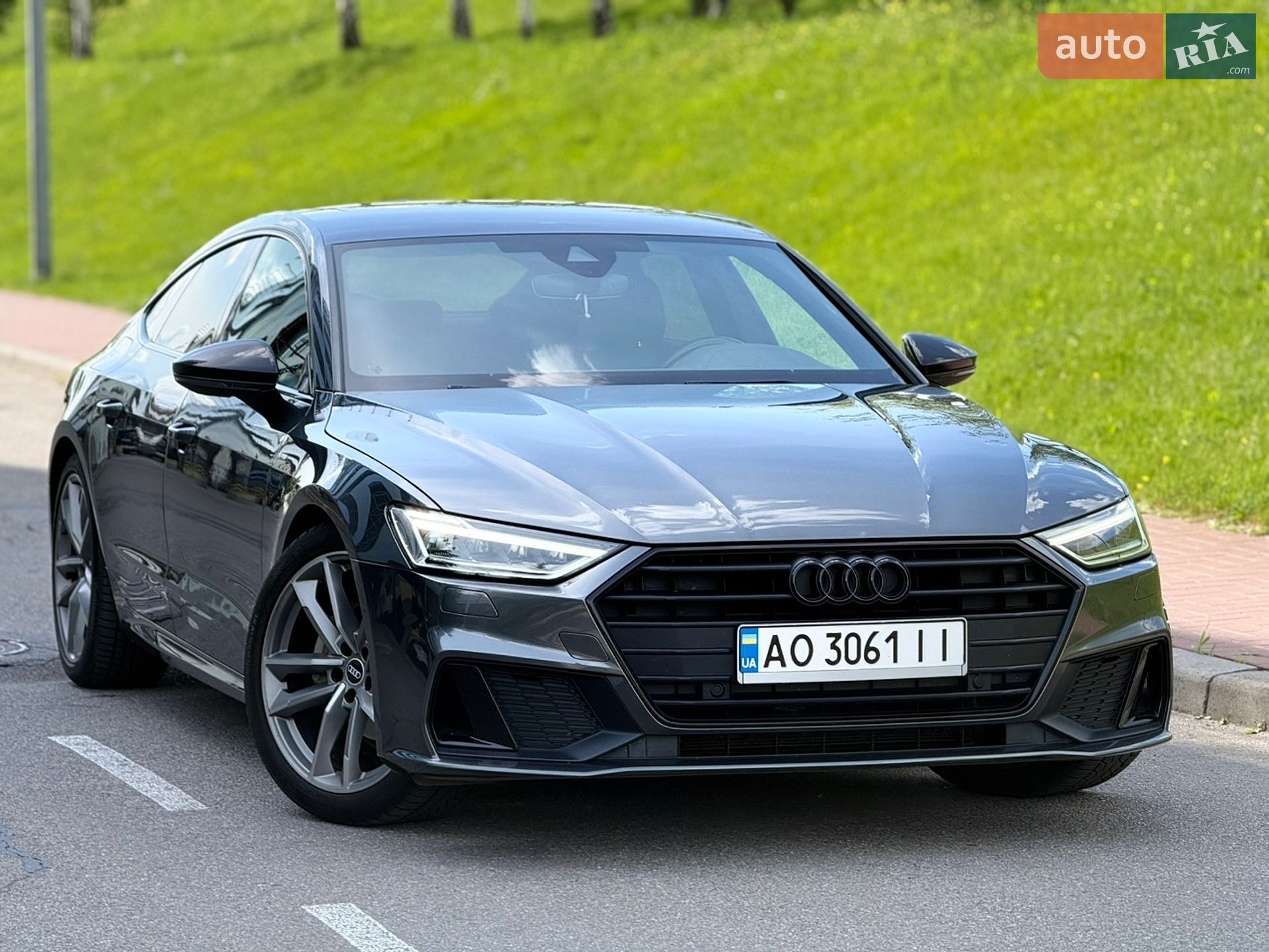 Audi A7 Sportback 2021 VIN WAUZZZF22MN082667 фото оголошення 2 з 44