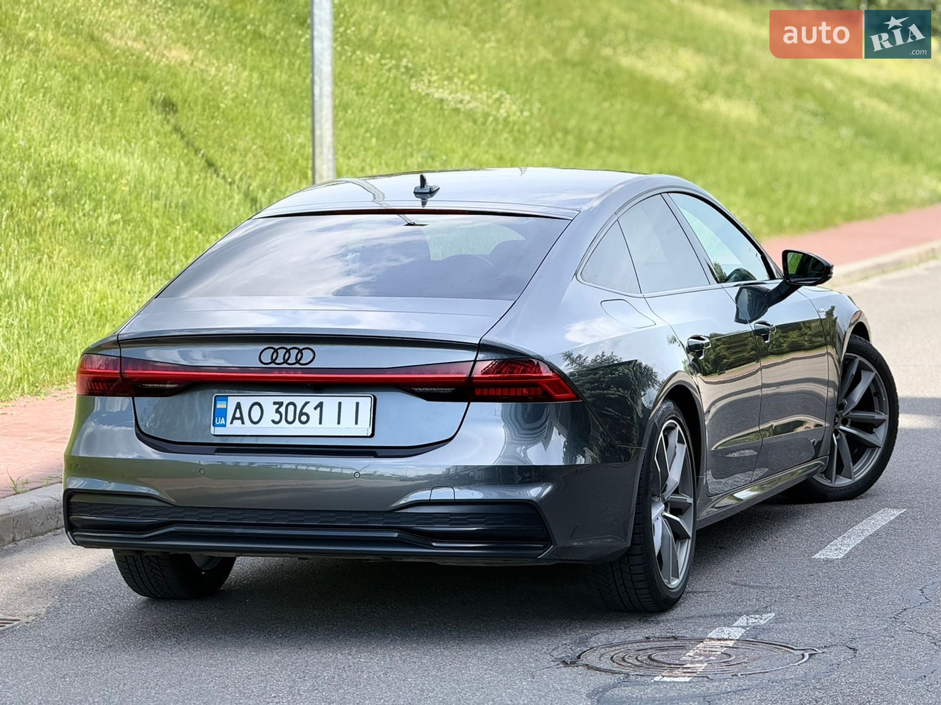 Audi A7 Sportback 2021 VIN WAUZZZF22MN082667 фото оголошення 4 з 44
