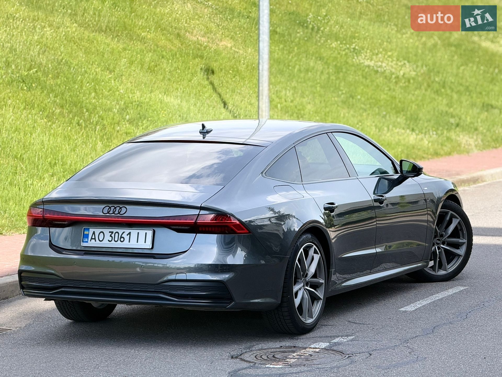 Audi A7 Sportback 2021 VIN WAUZZZF22MN082667 фото оголошення 3 з 44