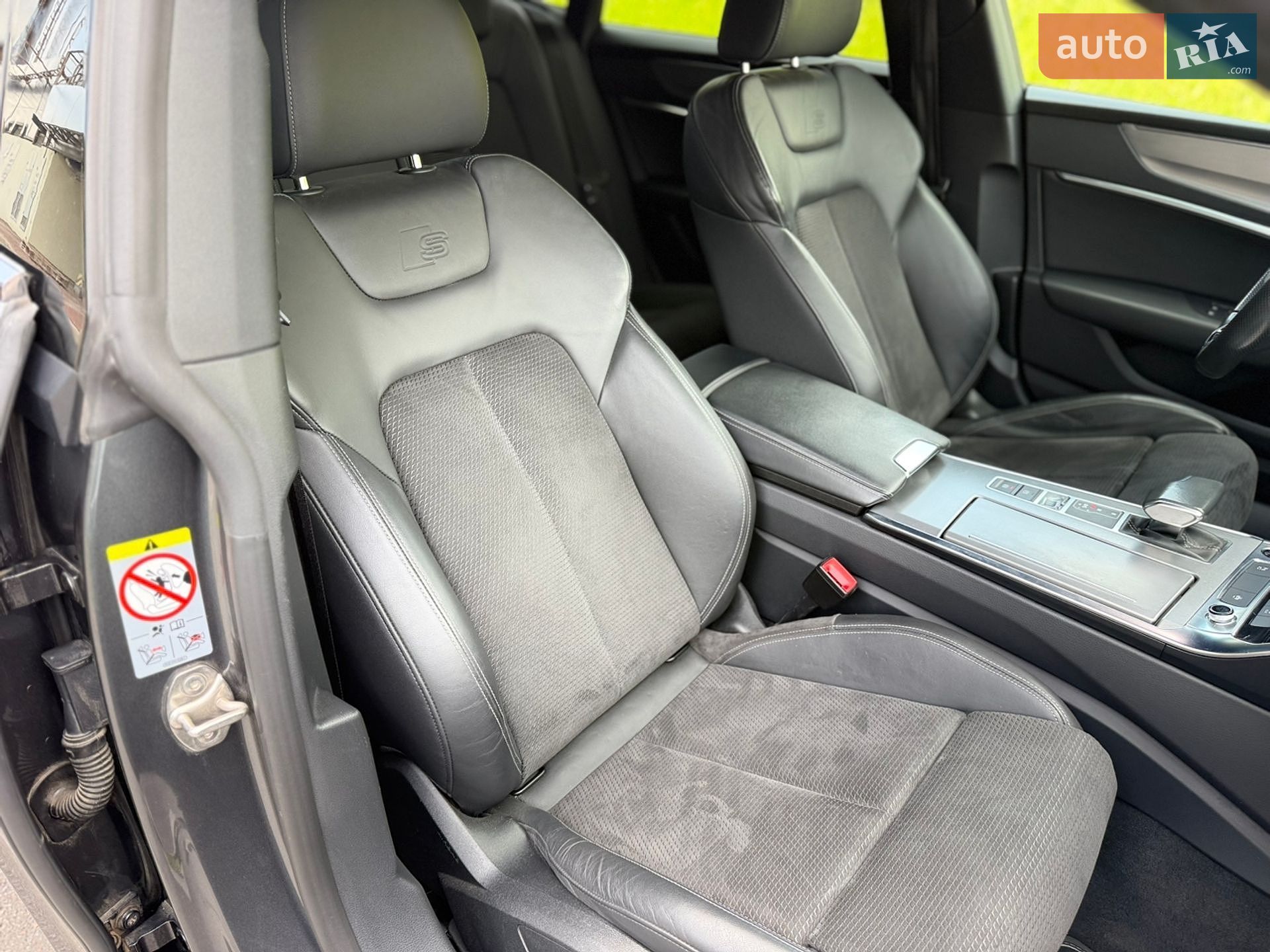 Audi A7 Sportback 2021 VIN WAUZZZF22MN082667 фото оголошення 13 з 44