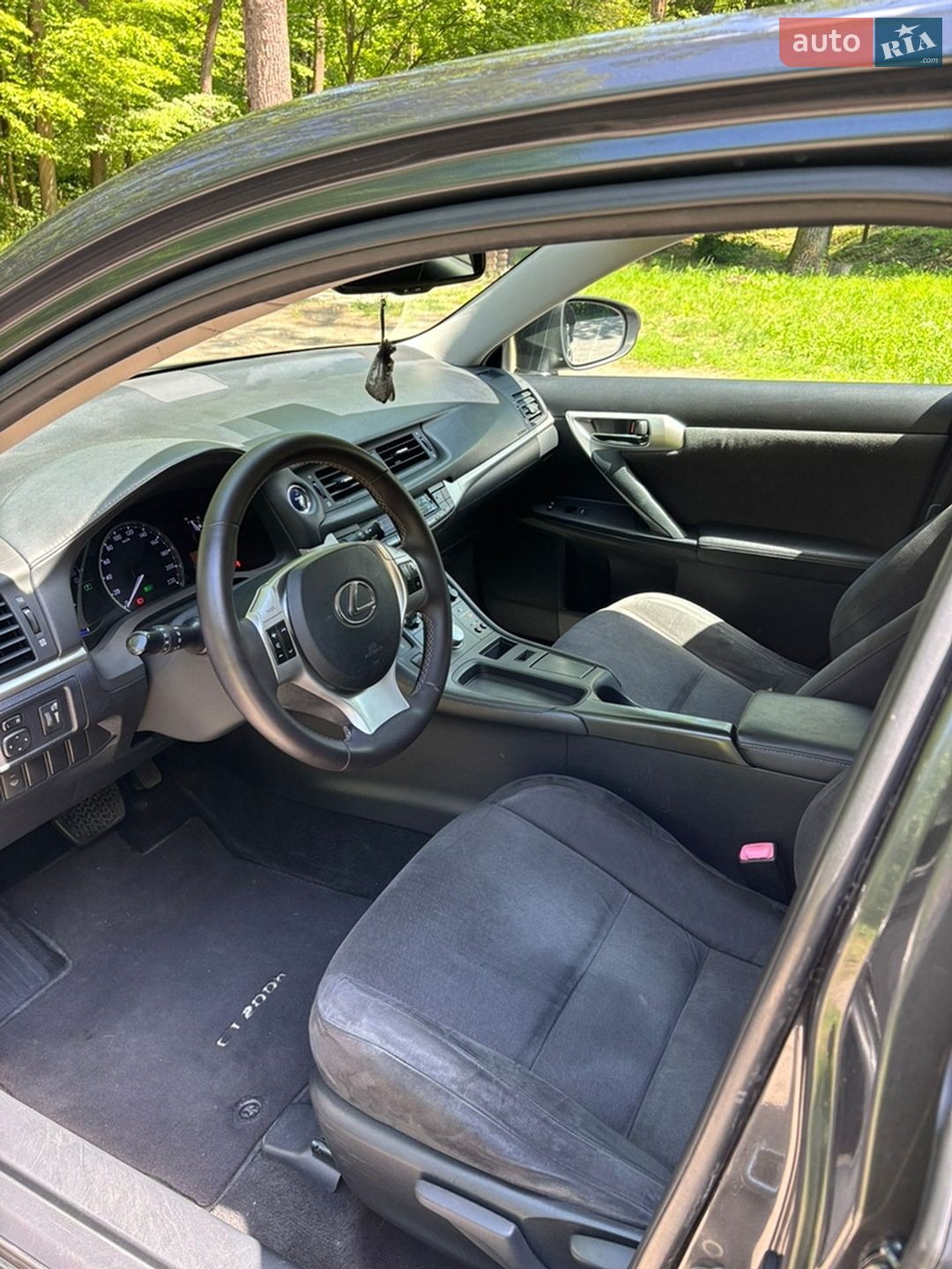 Lexus CT 2011 VIN JTHKD5BH102003490 фото оголошення 7 з 13