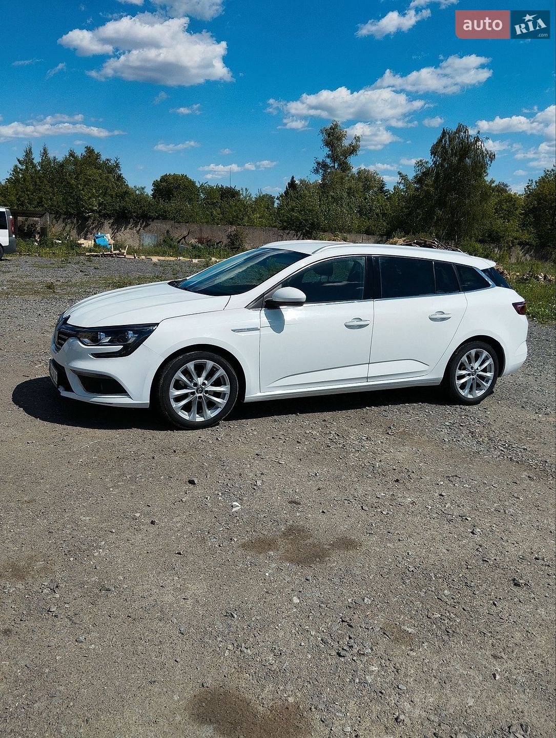 Renault Megane 2018 VIN VF1RFB00860996124 фото оголошення 5 з 25