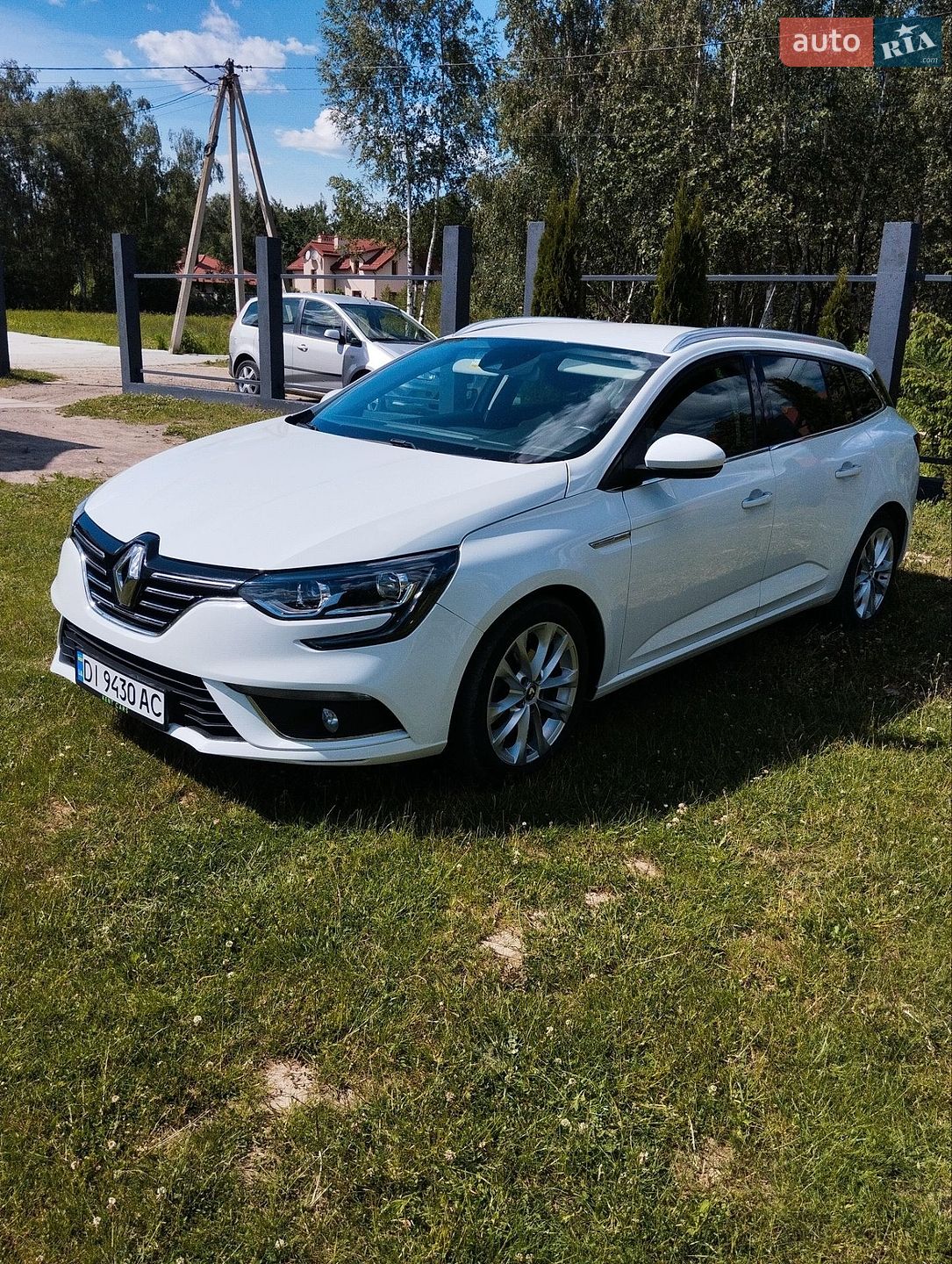 Renault Megane 2018 VIN VF1RFB00860996124 фото оголошення 12 з 25