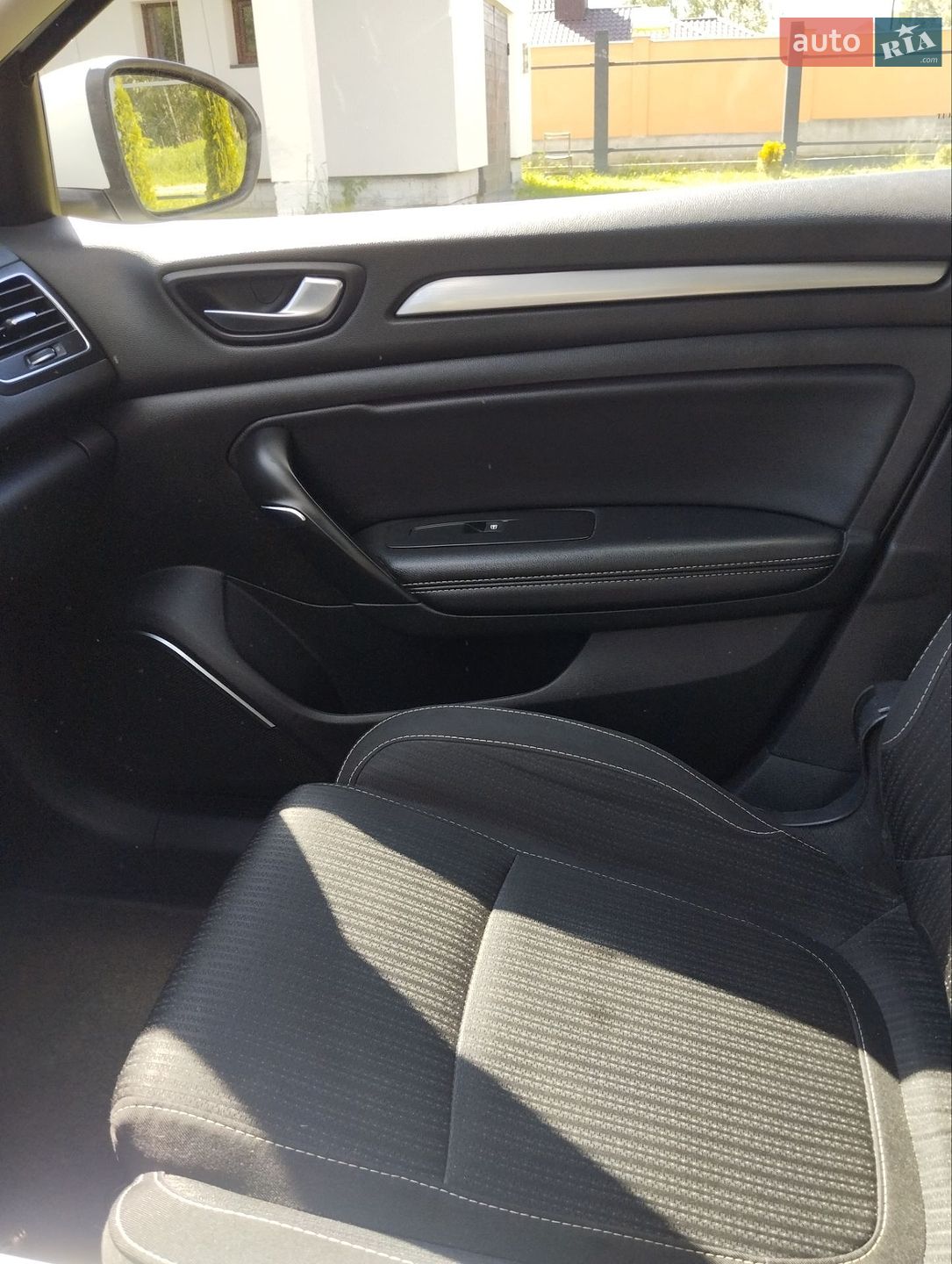 Renault Megane 2018 VIN VF1RFB00860996124 фото оголошення 15 з 25