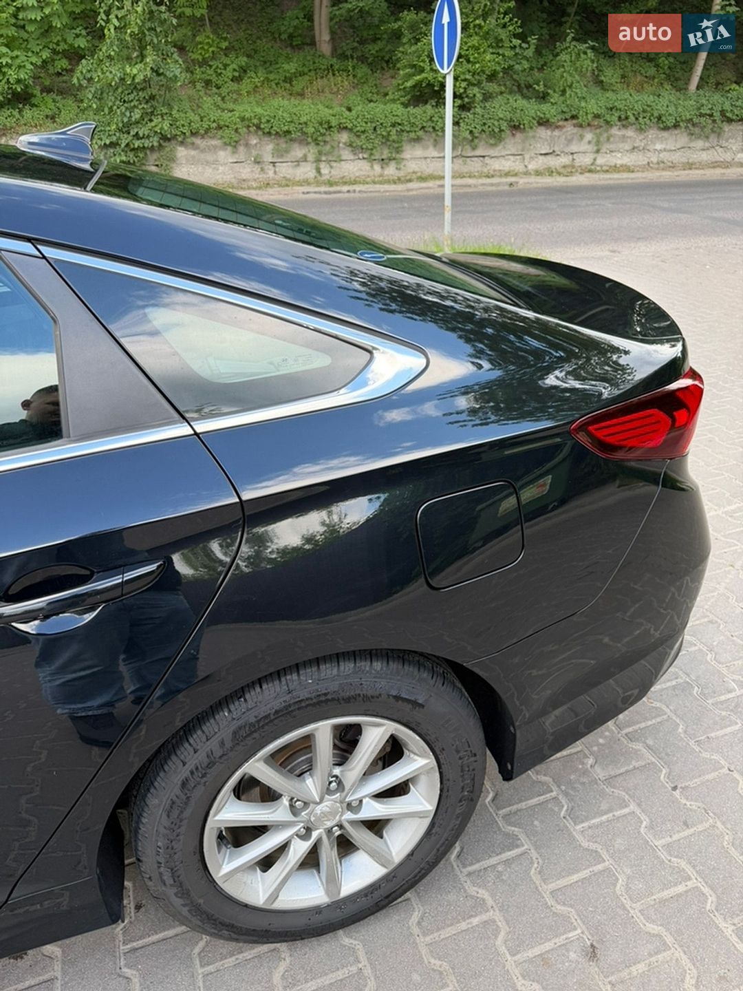 Hyundai Sonata 2018 VIN 5NPE24AF7JH689615 фото оголошення 5 з 30