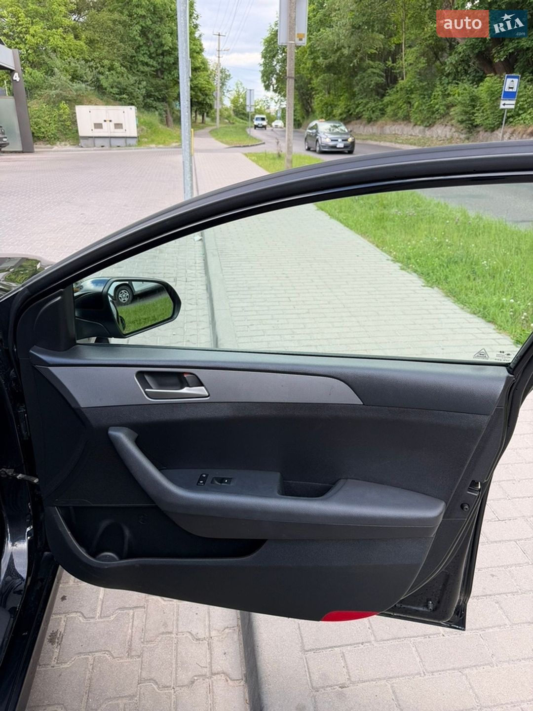 Hyundai Sonata 2018 VIN 5NPE24AF7JH689615 фото оголошення 18 з 30