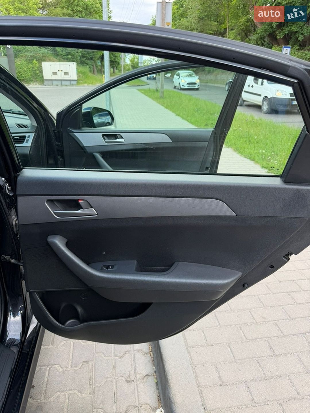 Hyundai Sonata 2018 VIN 5NPE24AF7JH689615 фото оголошення 19 з 30