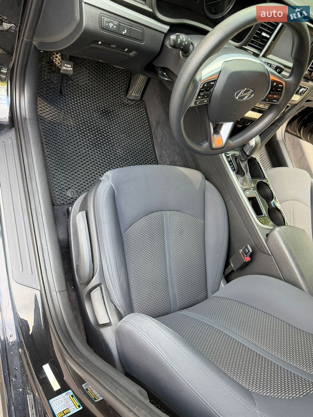 Hyundai Sonata 2018 VIN 5NPE24AF7JH689615 фото оголошення 27 з 30