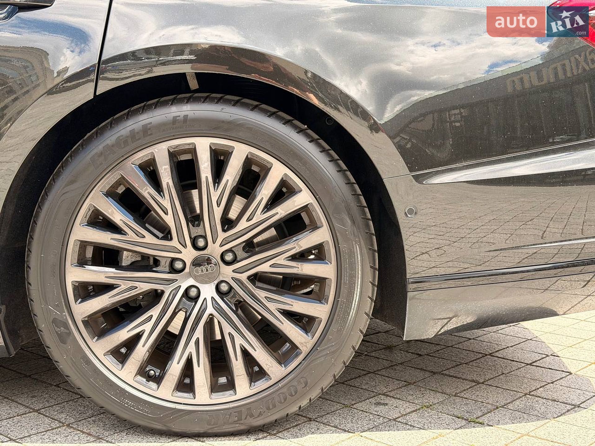 Audi A8 2021 VIN WAUZZZF80MN023735 фото оголошення 10 з 37