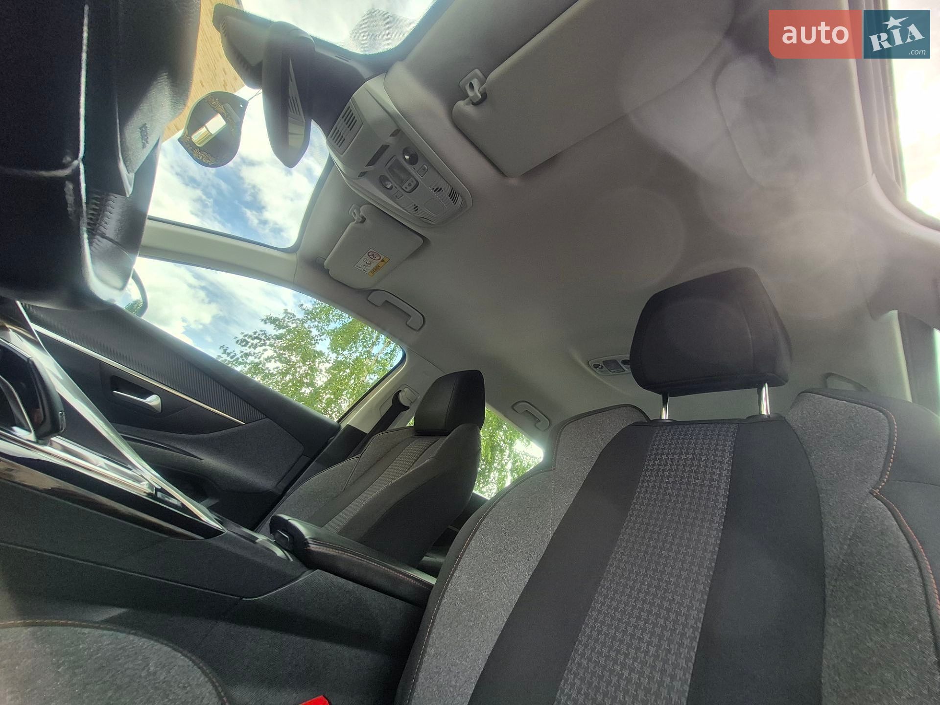 Peugeot 5008 2019 VIN VF3MCYHZRKS467530 фото оголошення 38 з 106