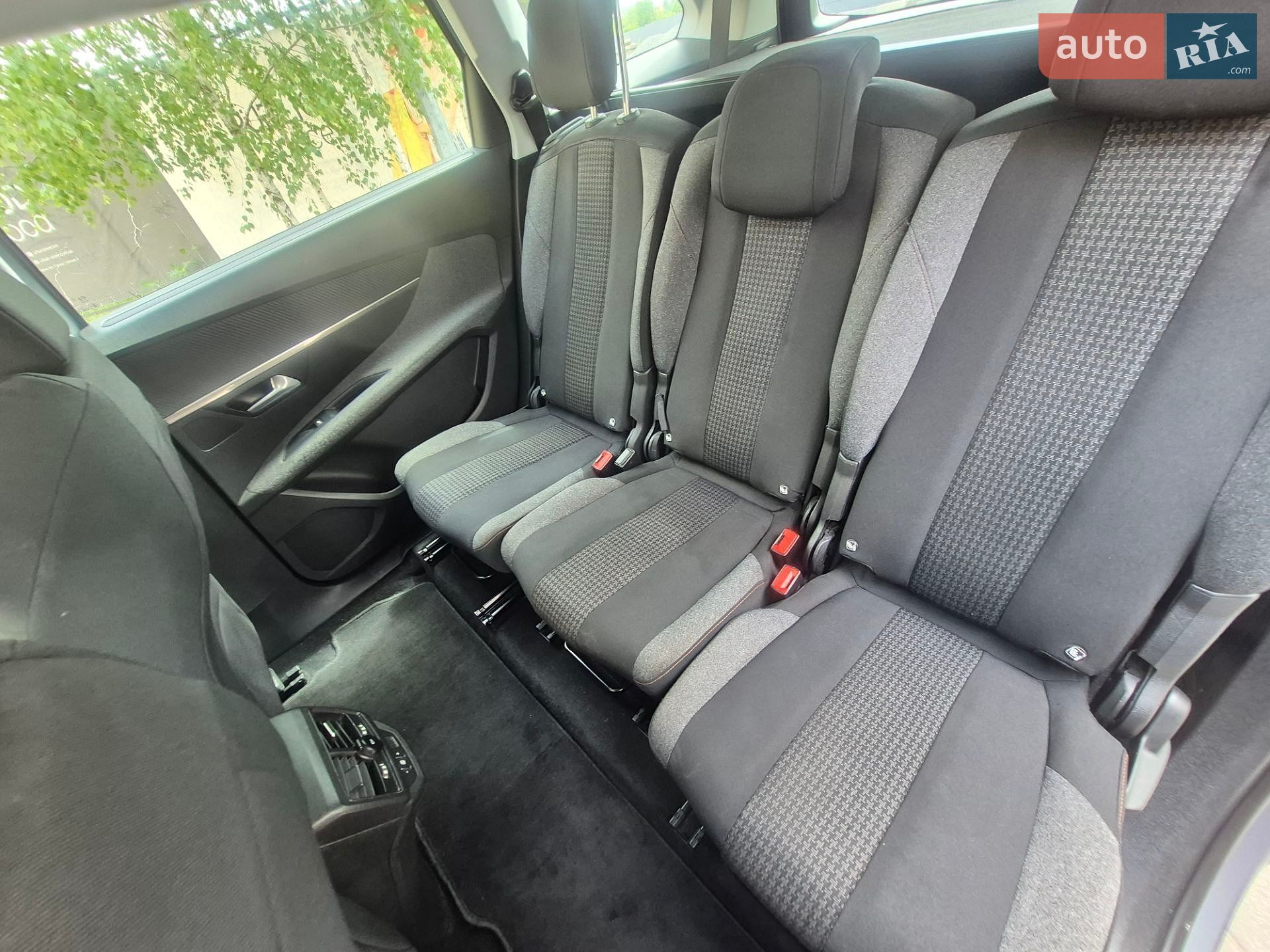 Peugeot 5008 2019 VIN VF3MCYHZRKS467530 фото оголошення 44 з 106