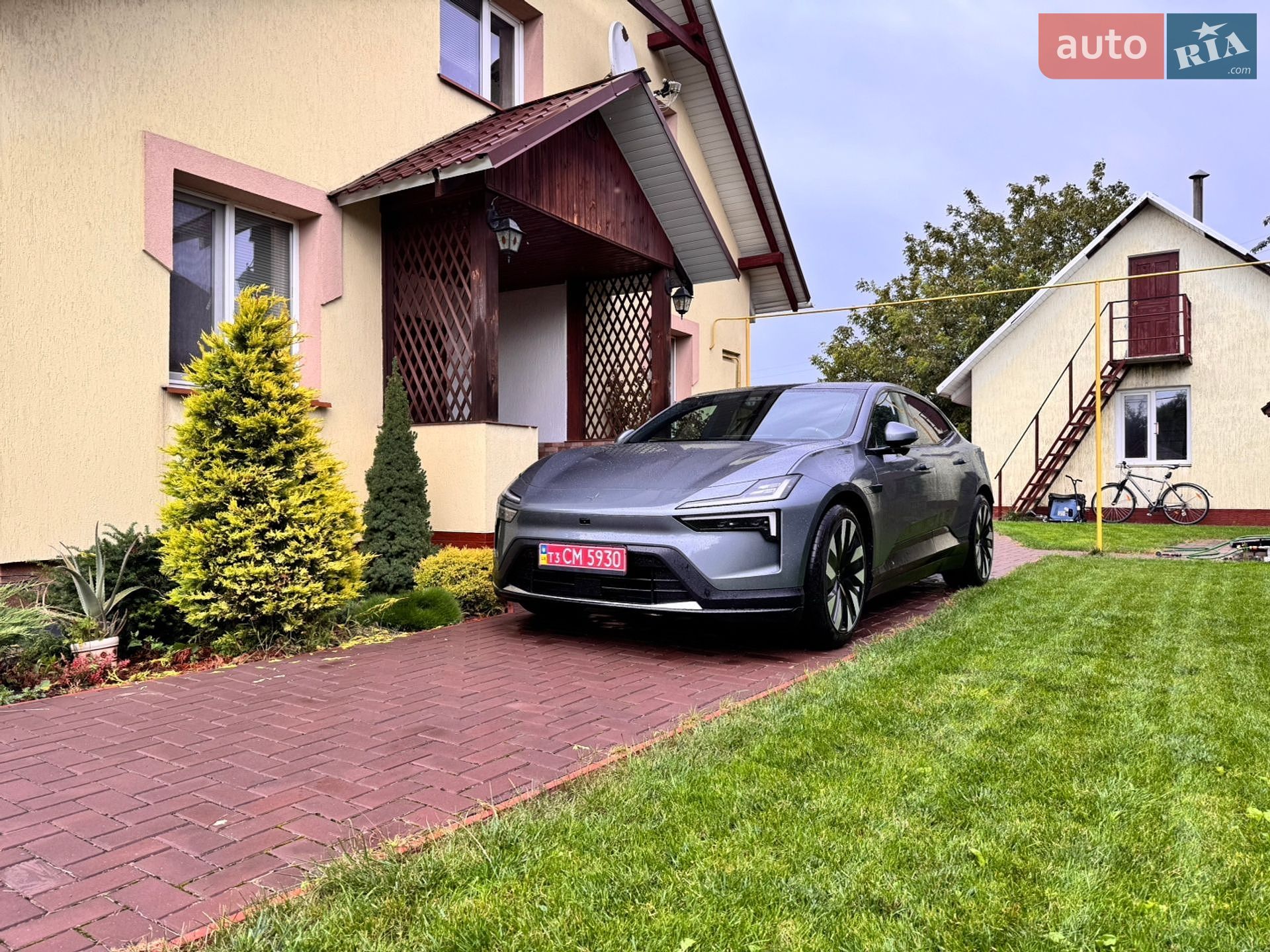 Polestar 4 2023 VIN L6T79P2N3PP104832 фото оголошення 4 з 36