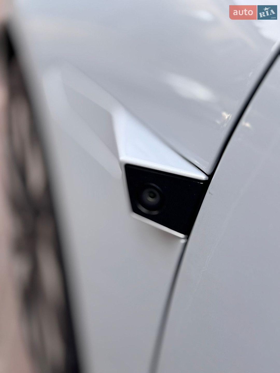 Polestar 4 2023 VIN L6T79P2N3PP104832 фото оголошення 30 з 36