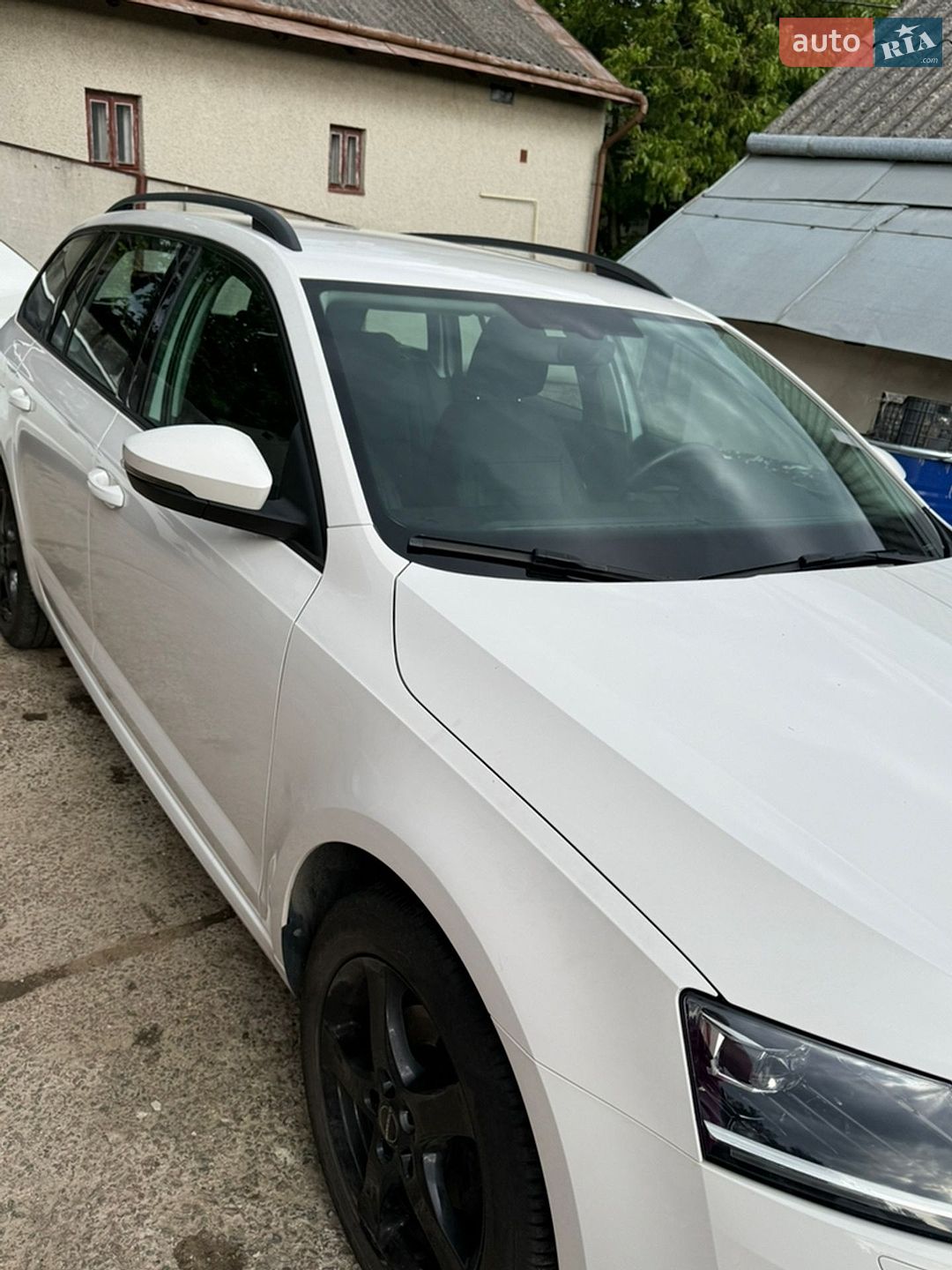 Skoda Octavia 2017 VIN TMBJG7NE9J0026336 фото оголошення 5 з 18