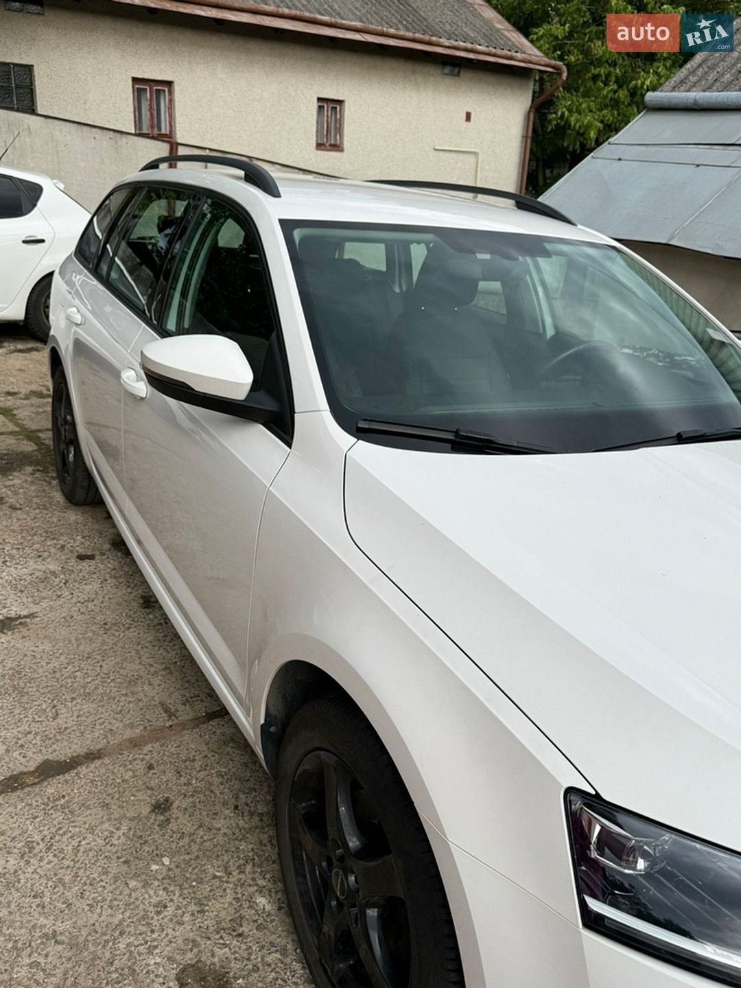 Skoda Octavia 2017 VIN TMBJG7NE9J0026336 фото оголошення 6 з 18