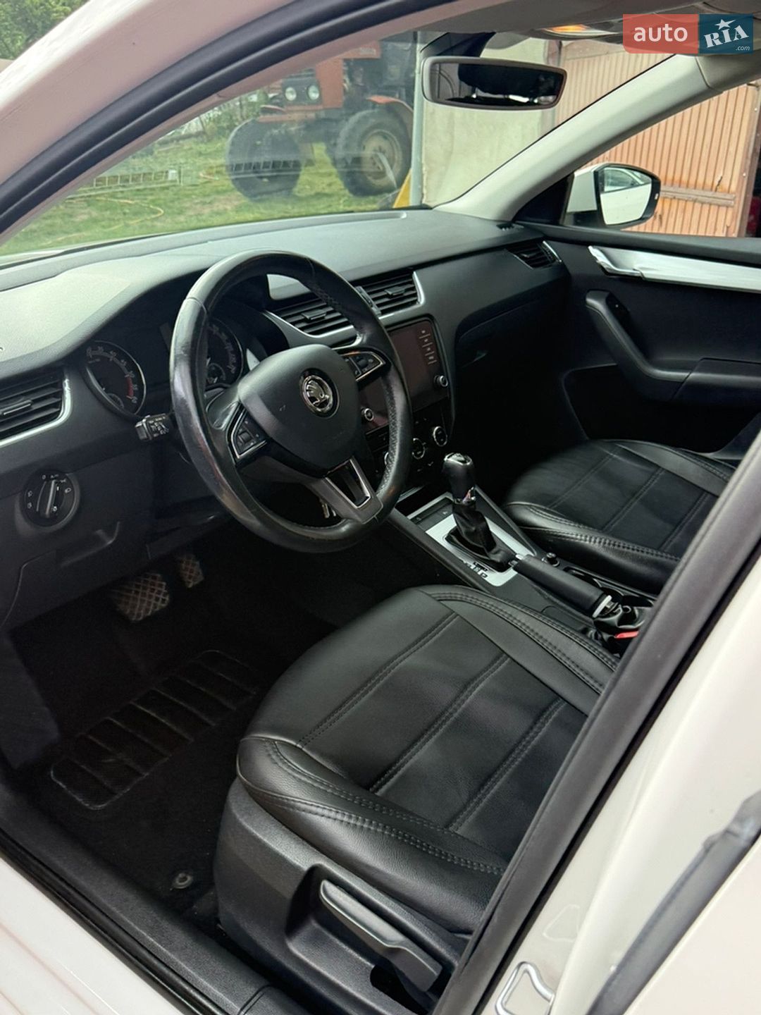 Skoda Octavia 2017 VIN TMBJG7NE9J0026336 фото оголошення 10 з 18