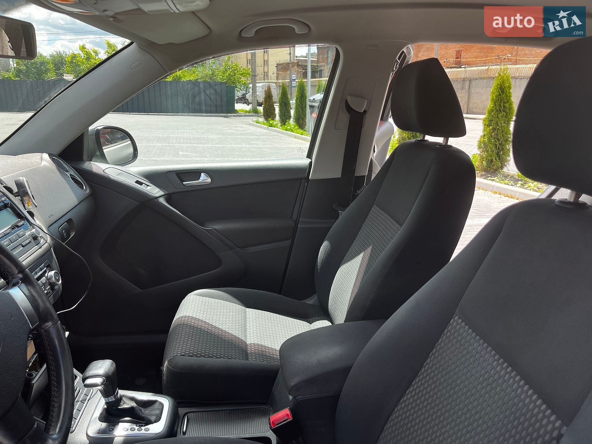 Volkswagen Tiguan 2010 VIN WVGZZZ5NZAW106801 фото оголошення 13 з 17