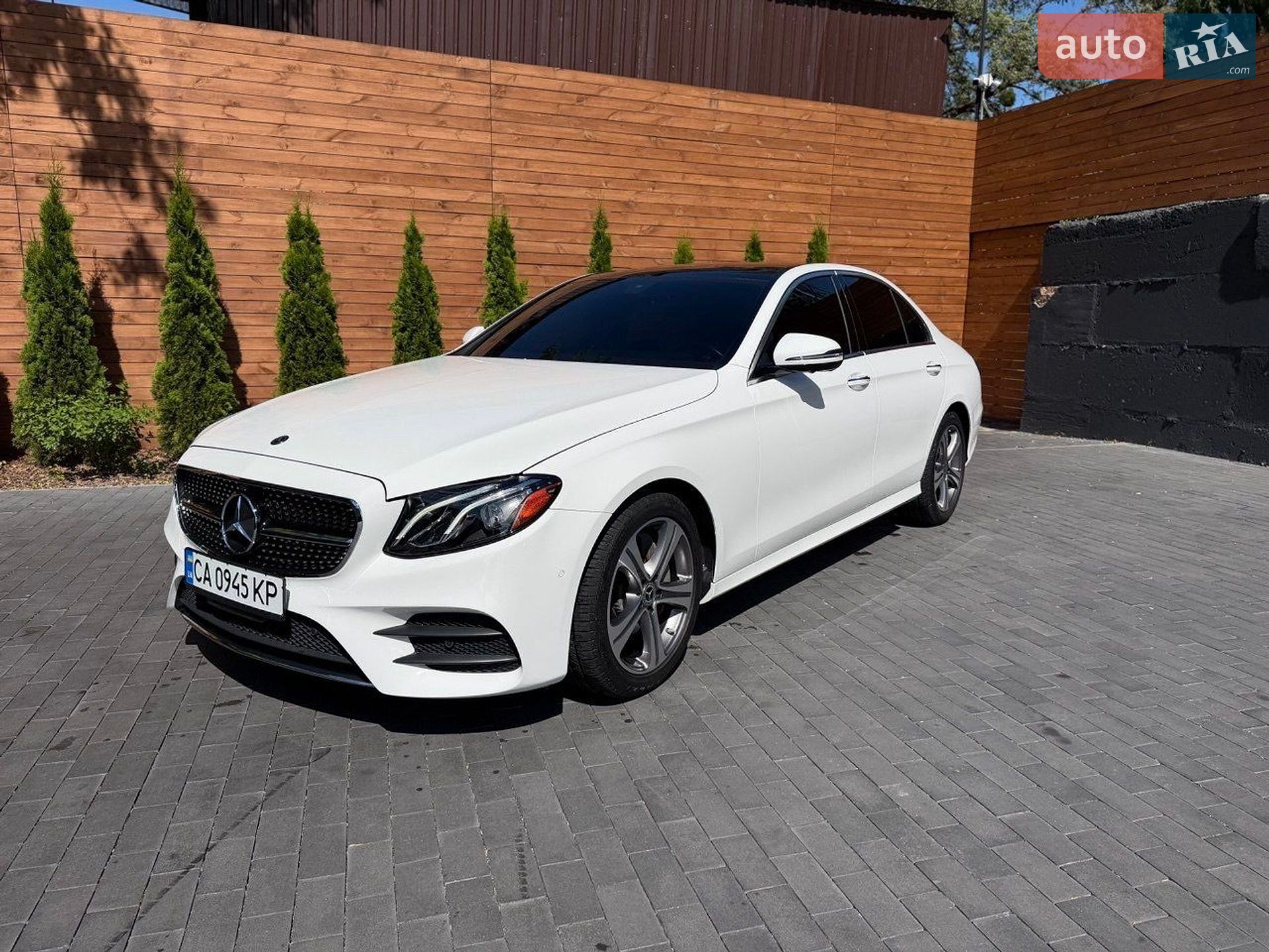 Mercedes-Benz E-Class 2019 VIN WDDZF8EB3LA699420 фото оголошення 6 з 21