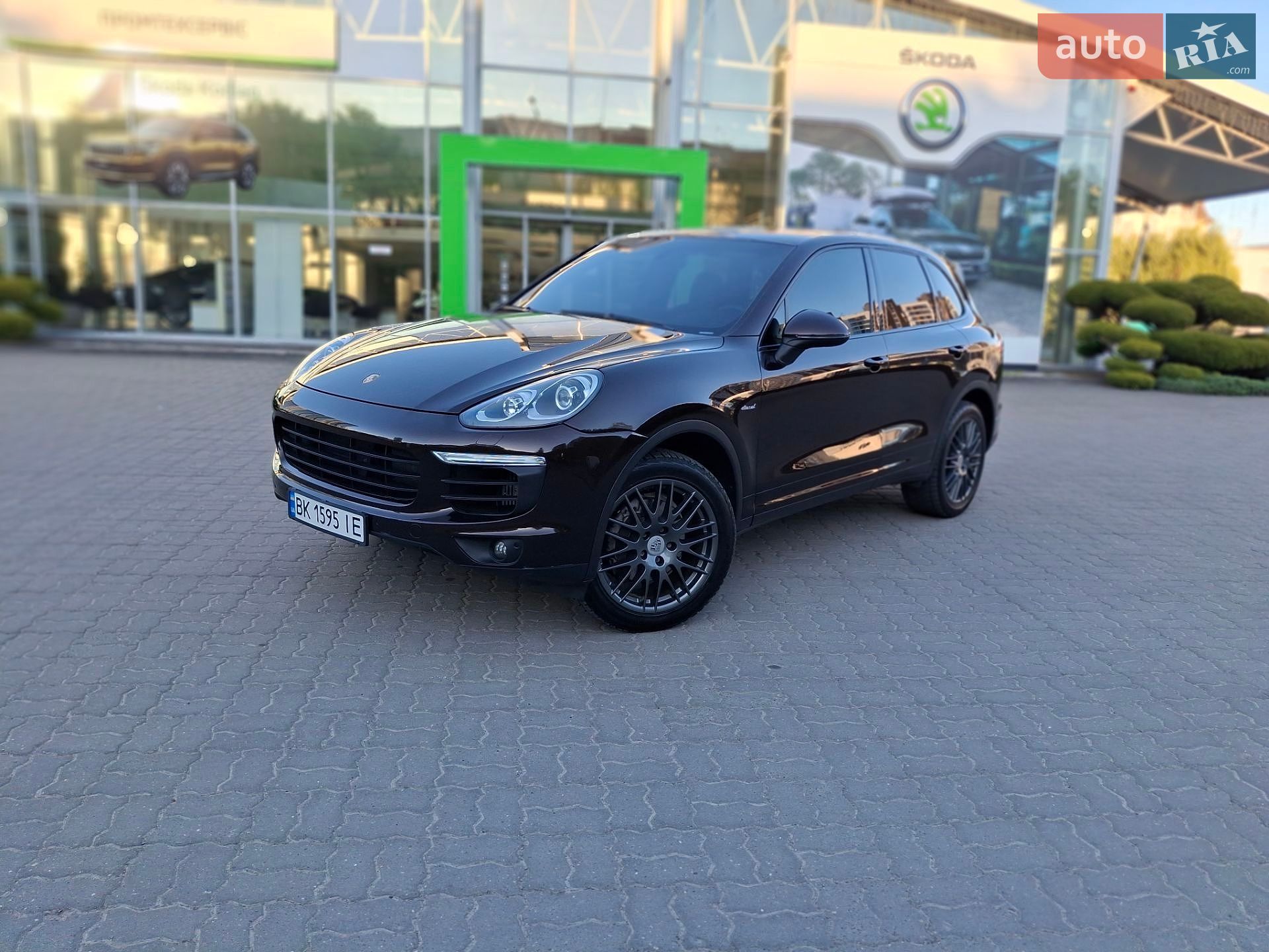Porsche Cayenne 2015 VIN WP1AF2A29GKA41240 фото оголошення 7 з 101