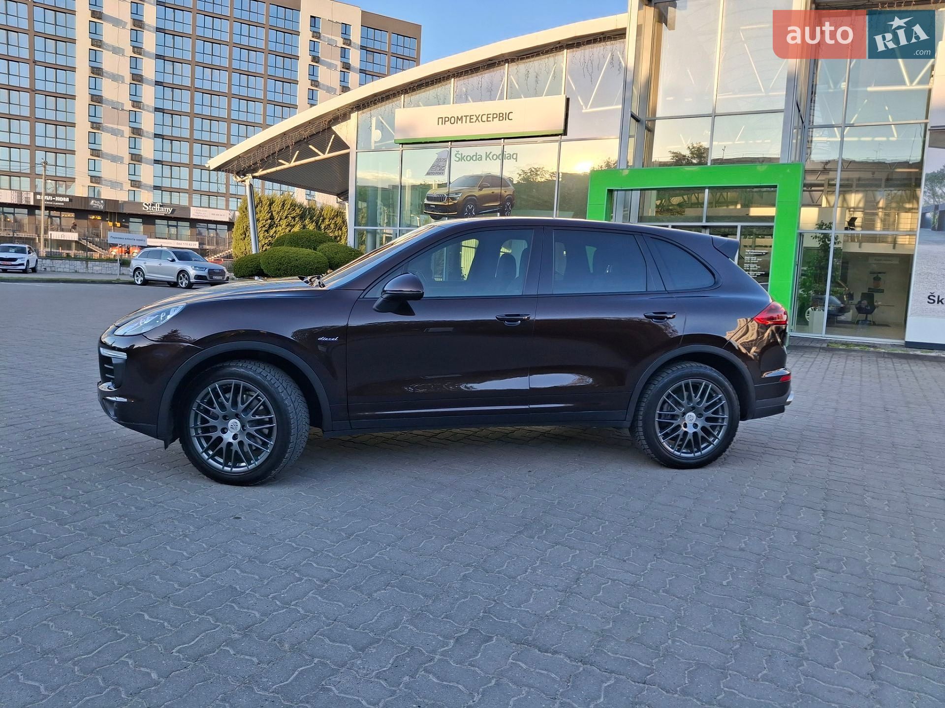 Porsche Cayenne 2015 VIN WP1AF2A29GKA41240 фото оголошення 5 з 101