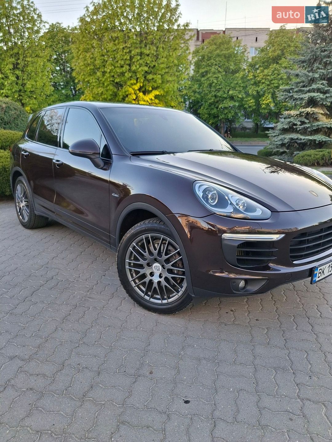 Porsche Cayenne 2015 VIN WP1AF2A29GKA41240 фото оголошення 2 з 101