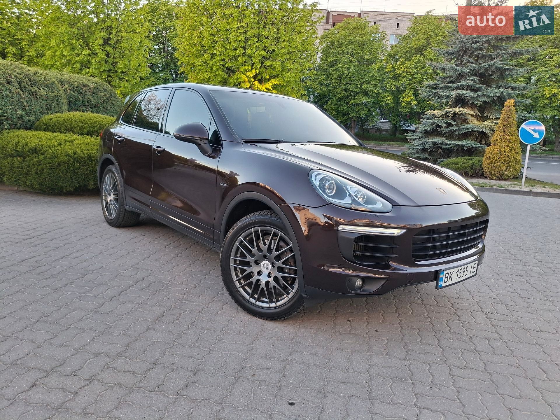Porsche Cayenne 2015 VIN WP1AF2A29GKA41240 фото оголошення 4 з 101