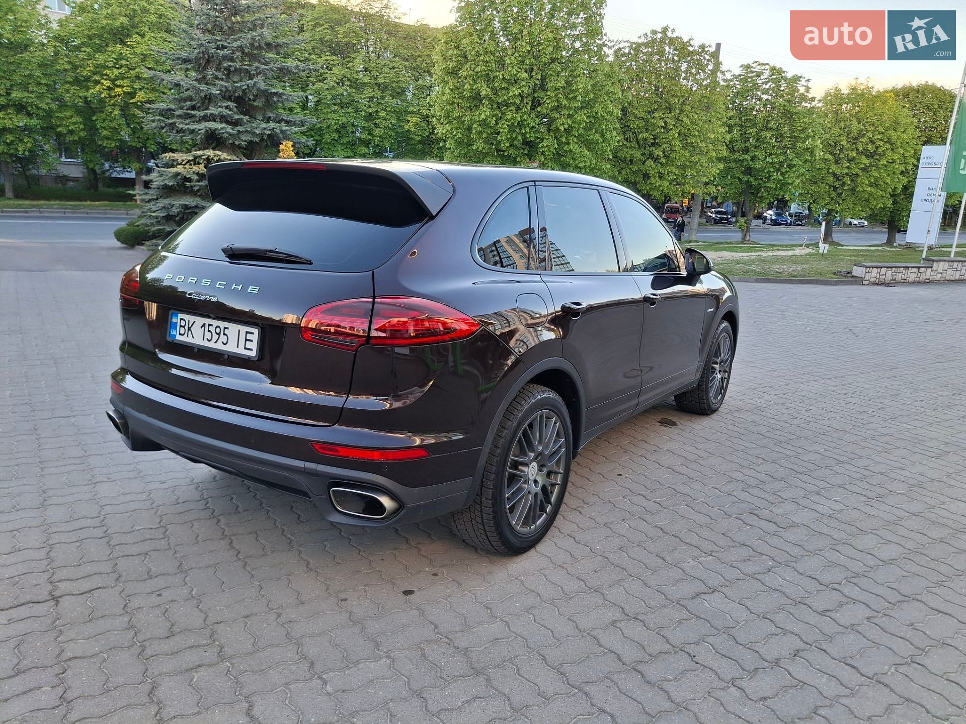 Porsche Cayenne 2015 VIN WP1AF2A29GKA41240 фото оголошення 16 з 101