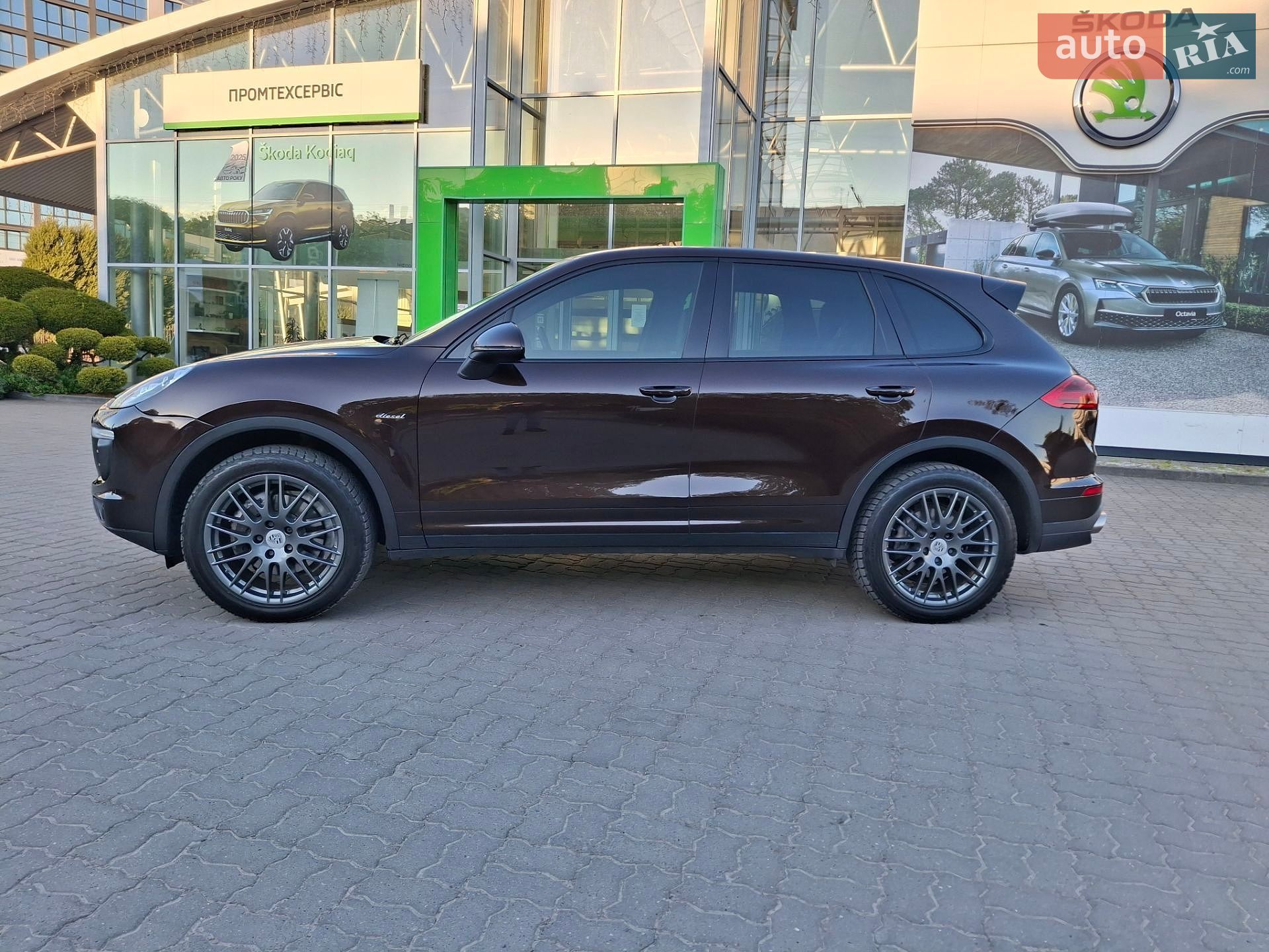 Porsche Cayenne 2015 VIN WP1AF2A29GKA41240 фото оголошення 21 з 101