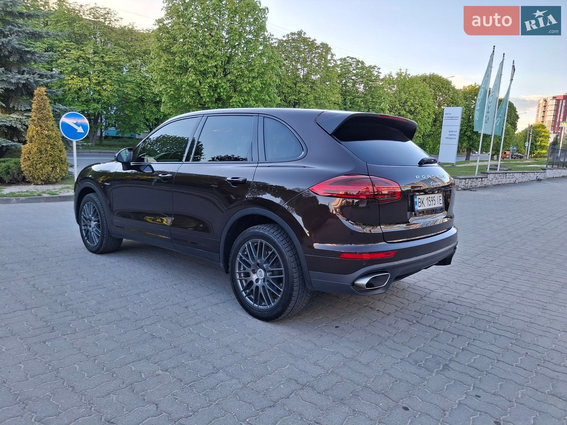 Porsche Cayenne 2015 VIN WP1AF2A29GKA41240 фото оголошення 26 з 101