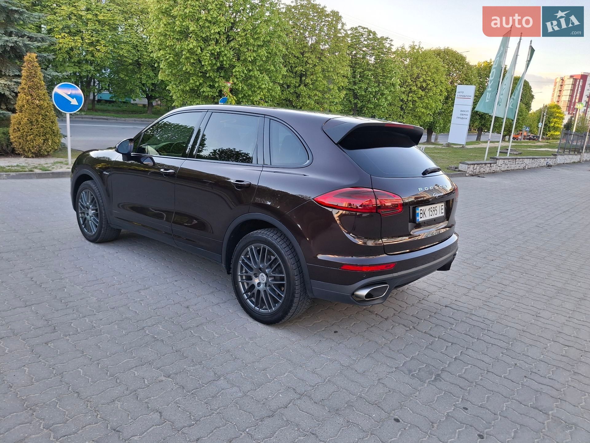 Porsche Cayenne 2015 VIN WP1AF2A29GKA41240 фото оголошення 27 з 101