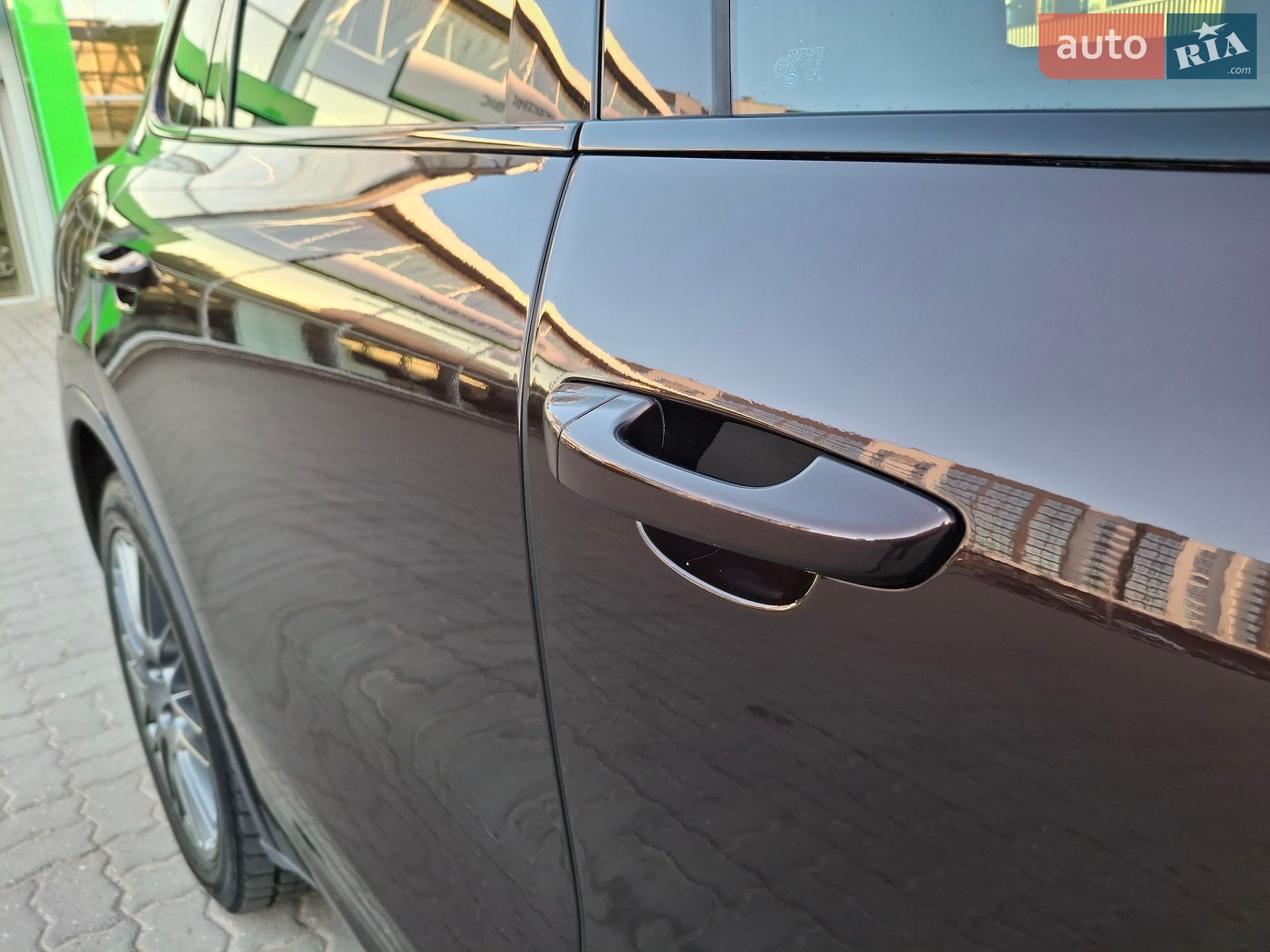 Porsche Cayenne 2015 VIN WP1AF2A29GKA41240 фото оголошення 36 з 101