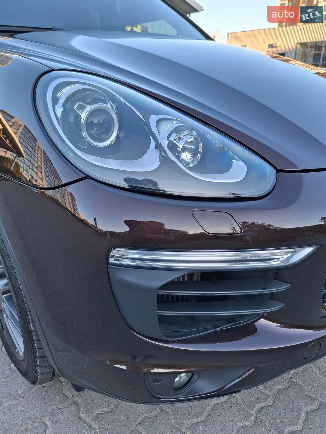 Porsche Cayenne 2015 VIN WP1AF2A29GKA41240 фото оголошення 33 з 101