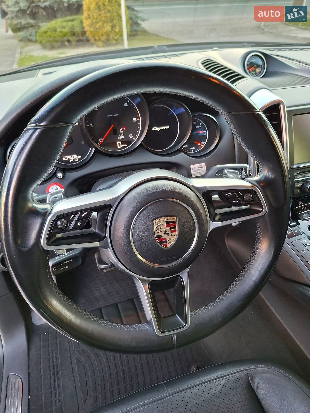 Porsche Cayenne 2015 VIN WP1AF2A29GKA41240 фото оголошення 46 з 101