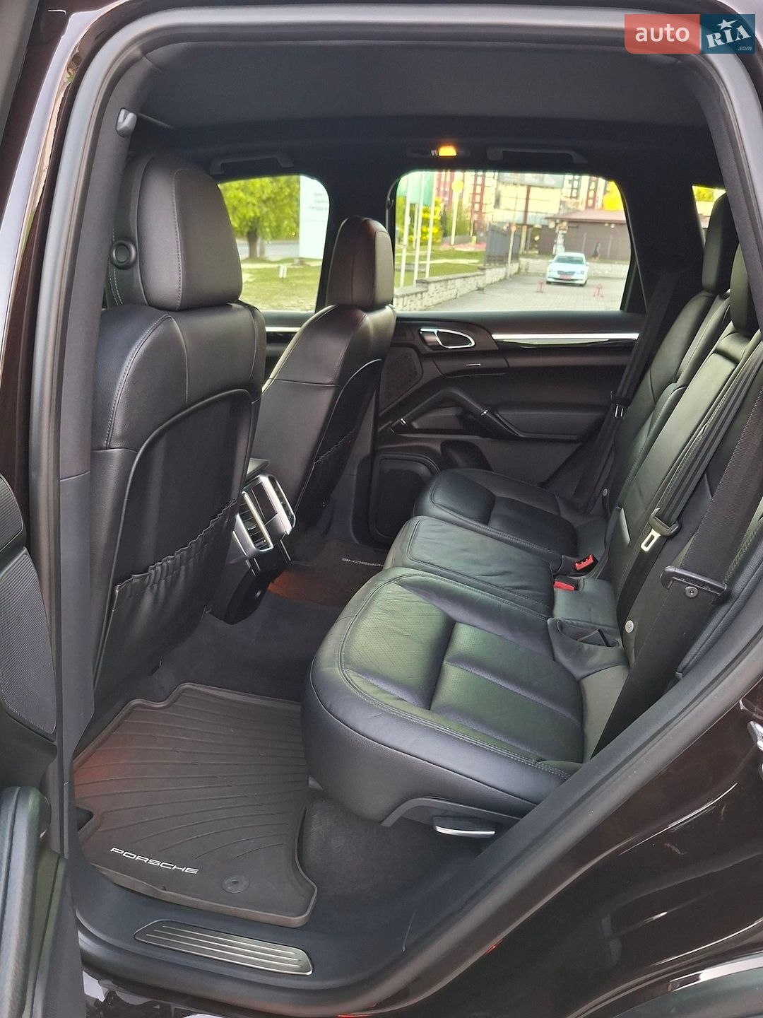 Porsche Cayenne 2015 VIN WP1AF2A29GKA41240 фото оголошення 59 з 101
