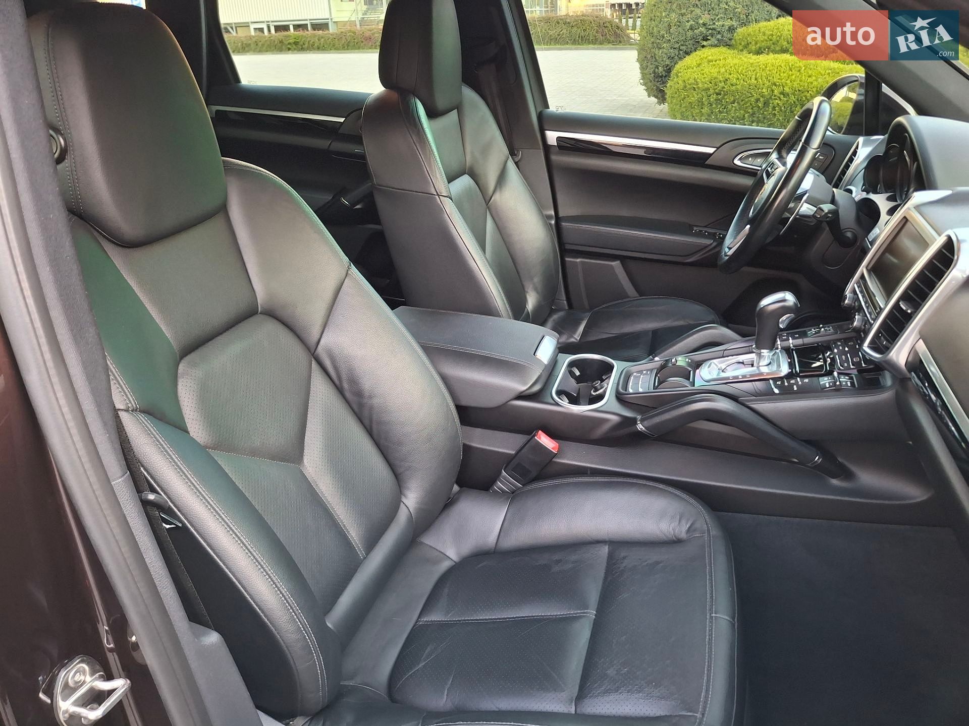Porsche Cayenne 2015 VIN WP1AF2A29GKA41240 фото оголошення 65 з 101