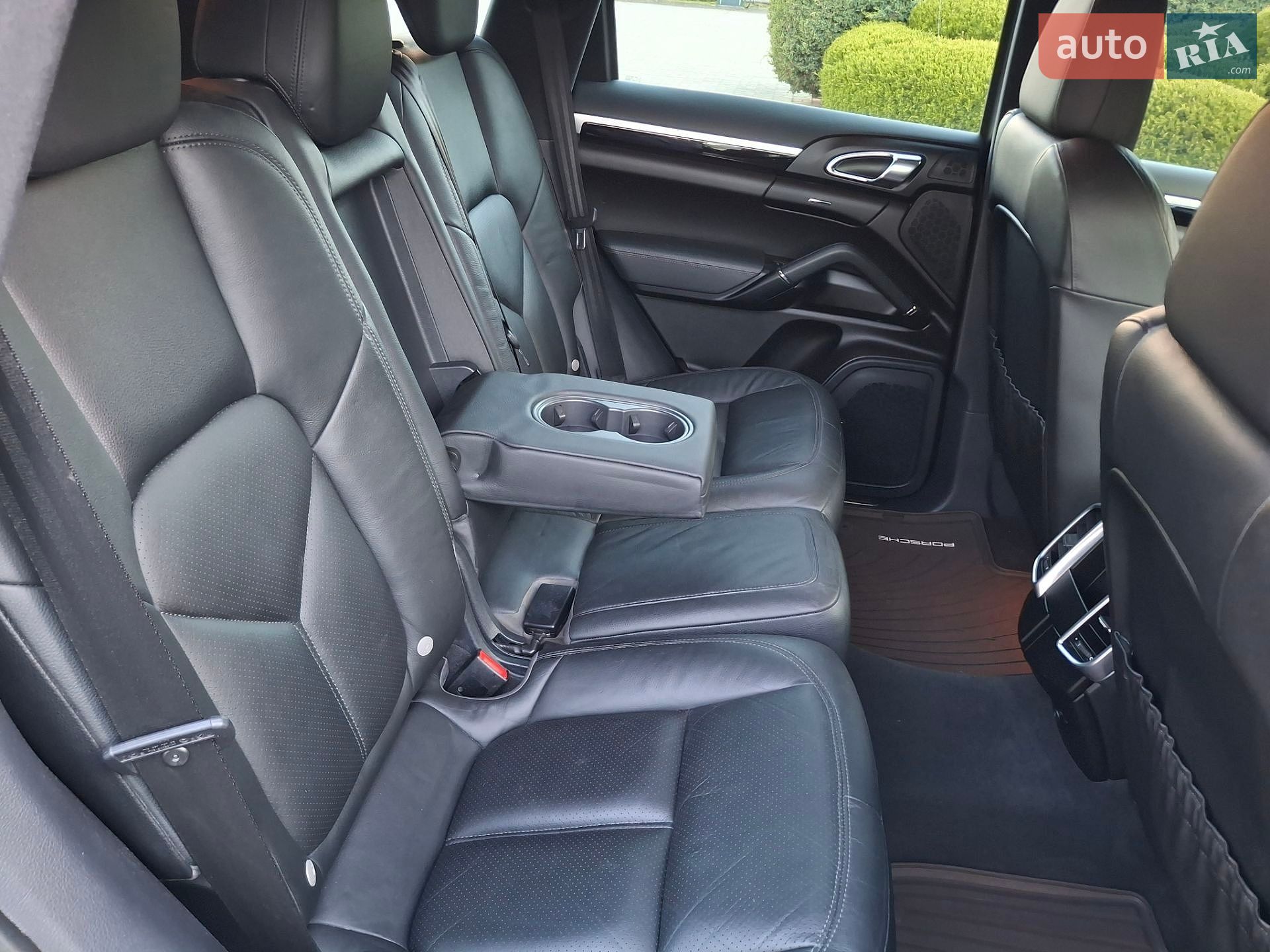 Porsche Cayenne 2015 VIN WP1AF2A29GKA41240 фото оголошення 72 з 101