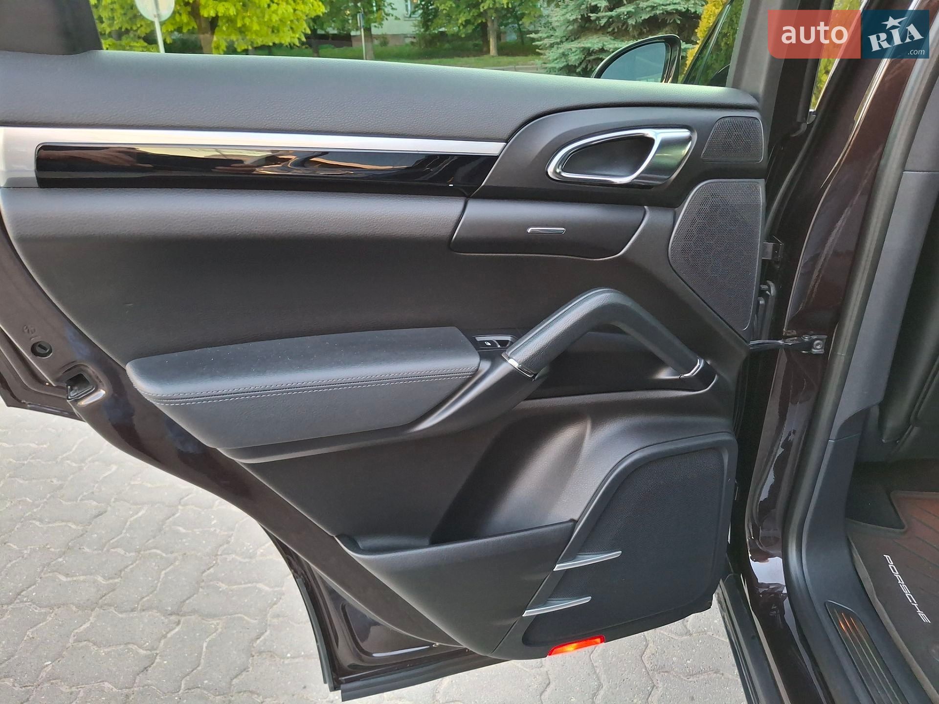 Porsche Cayenne 2015 VIN WP1AF2A29GKA41240 фото оголошення 56 з 101