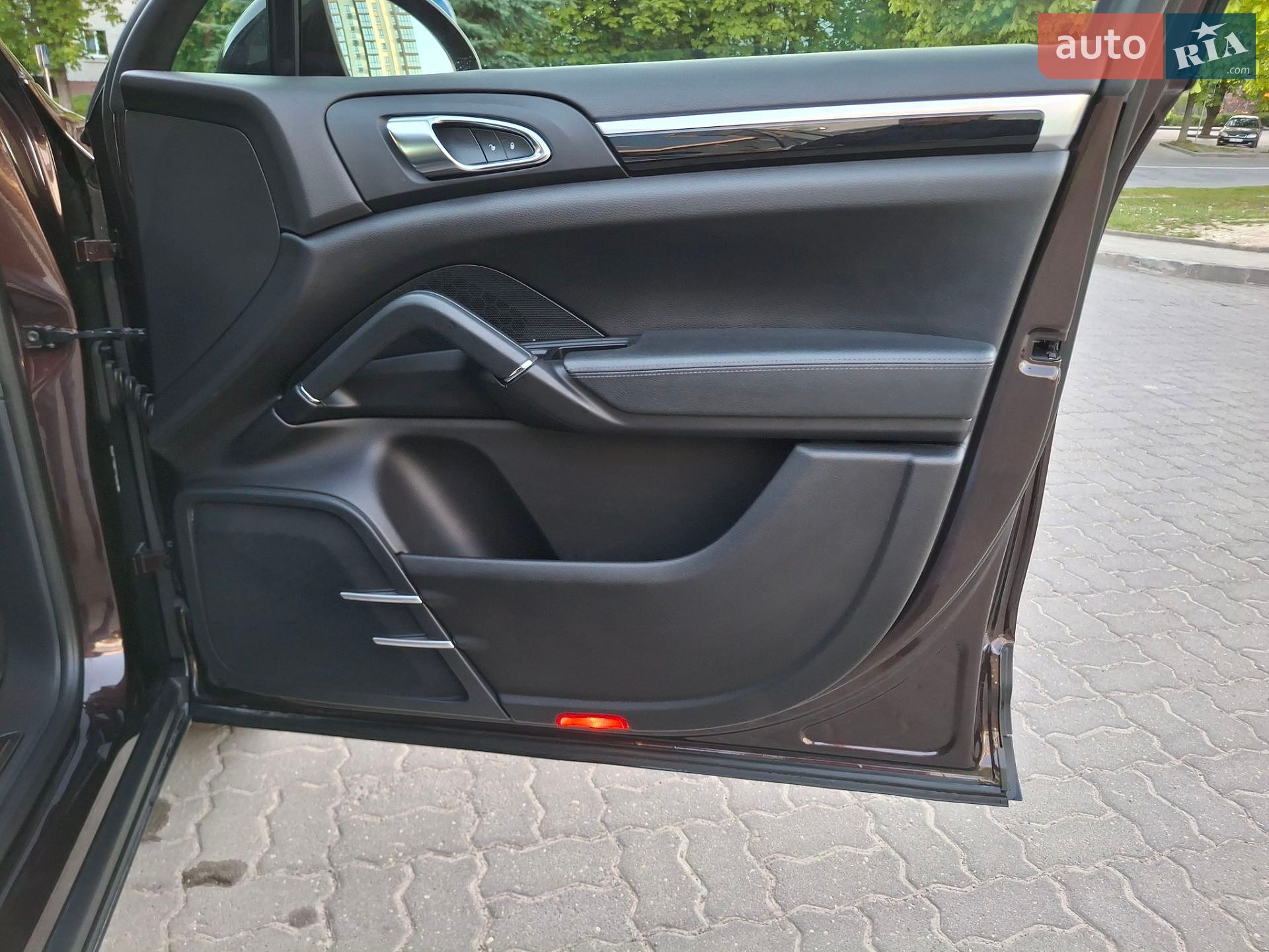 Porsche Cayenne 2015 VIN WP1AF2A29GKA41240 фото оголошення 66 з 101