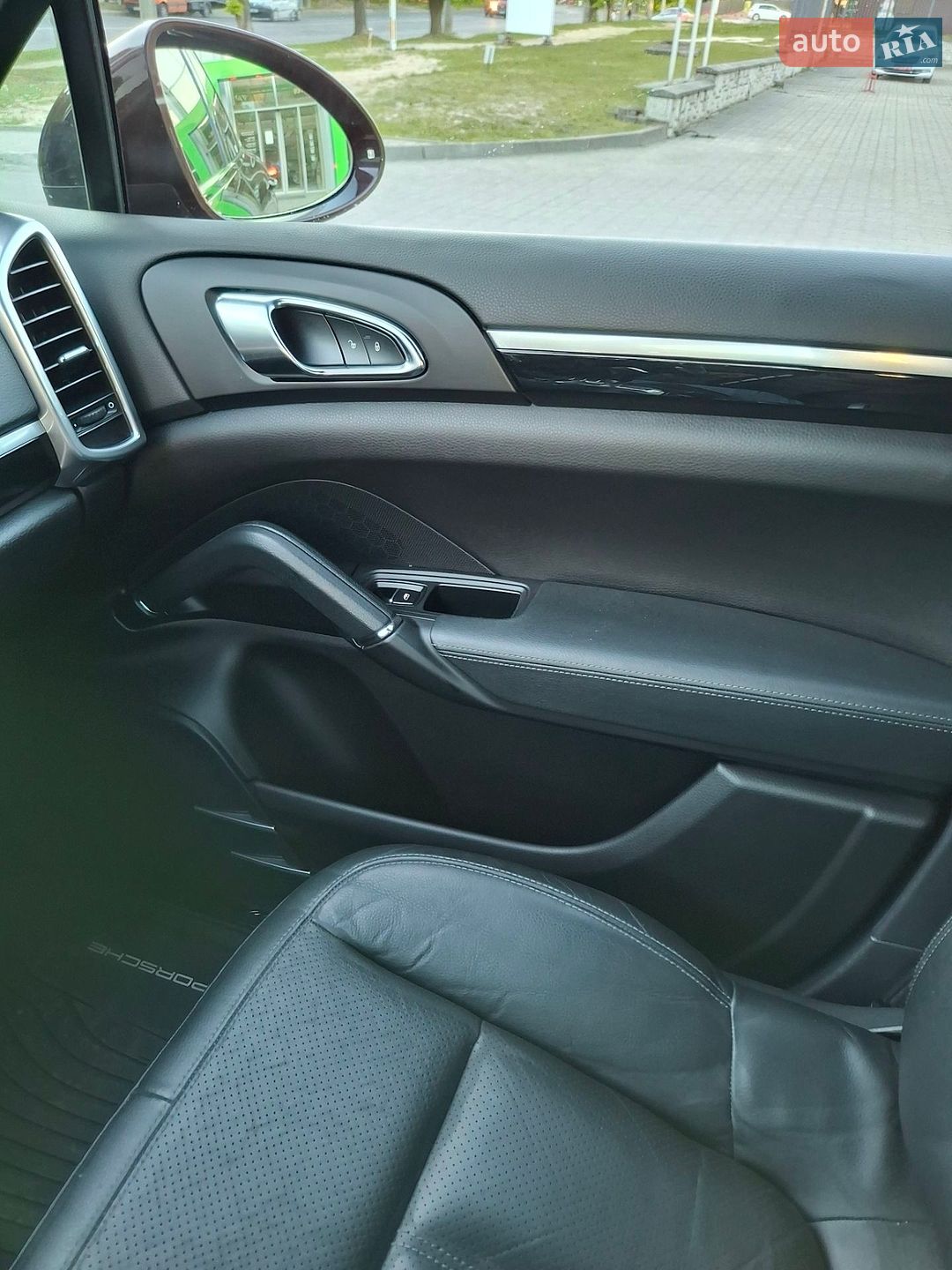 Porsche Cayenne 2015 VIN WP1AF2A29GKA41240 фото оголошення 99 з 101