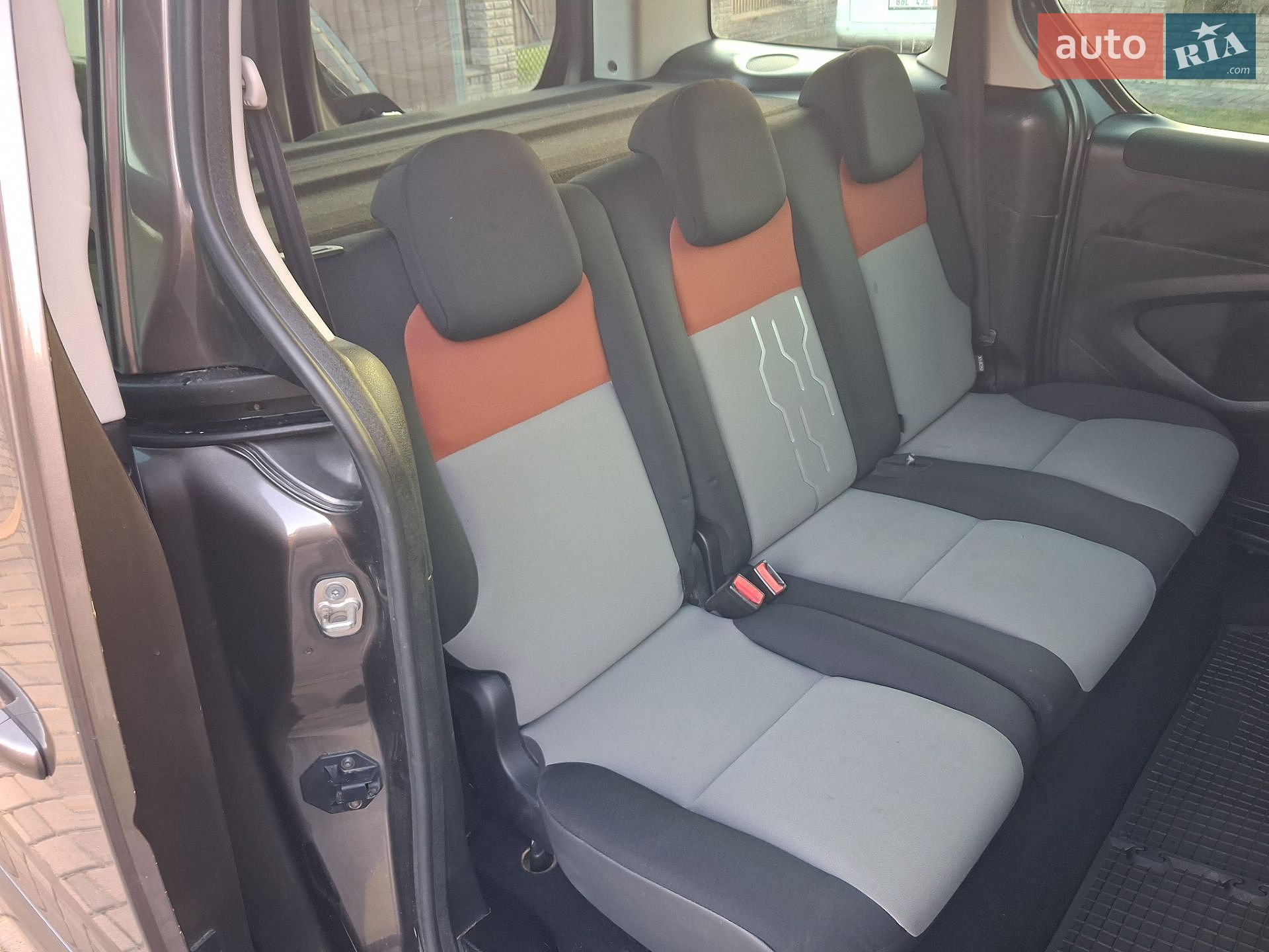 Peugeot Partner 2016 VIN VF37JBHY6GJ784281 фото оголошення 28 з 39