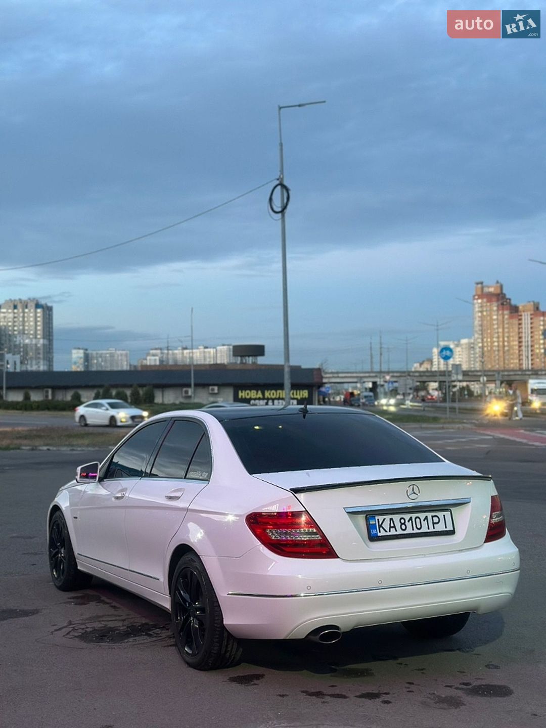 Mercedes-Benz C-Class 2011 VIN WDD2040481A556934 фото оголошення 2 з 10