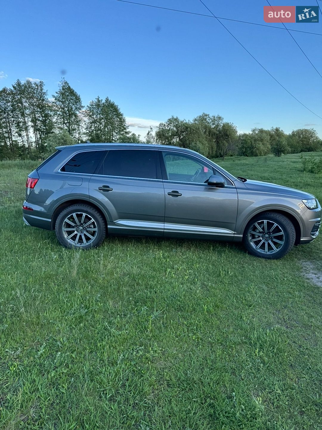 Audi Q7 2017 VIN WA1VAAF76JD005723 фото оголошення 8 з 19