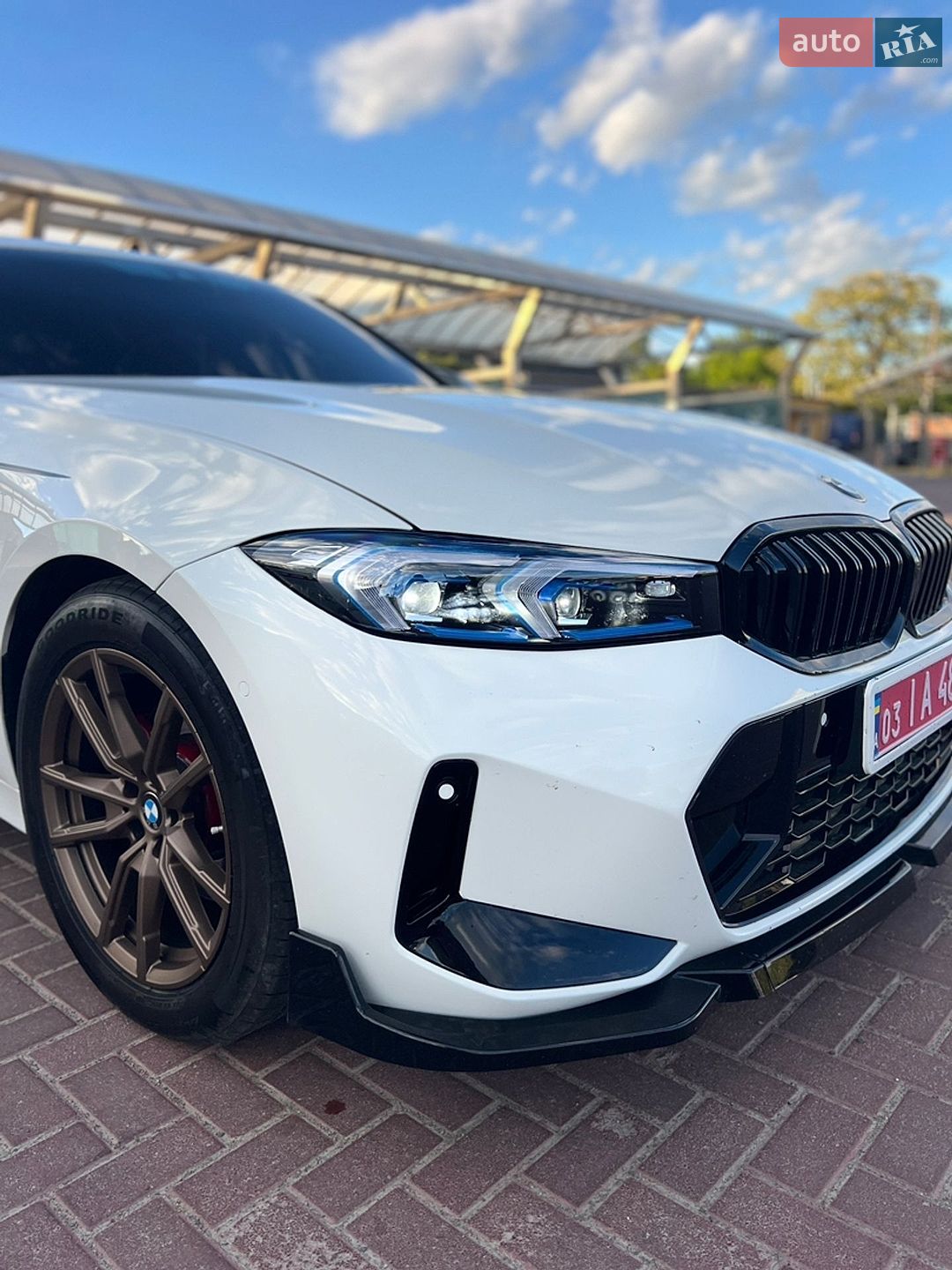 BMW 3 Series 2019 VIN WBA5R7C53KAJ87126 фото оголошення 2 з 58