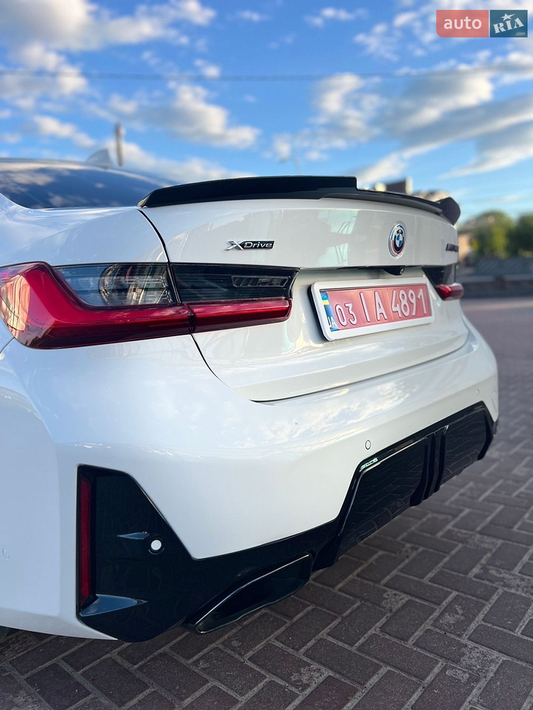 BMW 3 Series 2019 VIN WBA5R7C53KAJ87126 фото оголошення 12 з 58