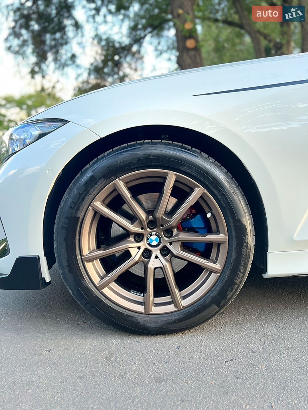 BMW 3 Series 2019 VIN WBA5R7C53KAJ87126 фото оголошення 14 з 58
