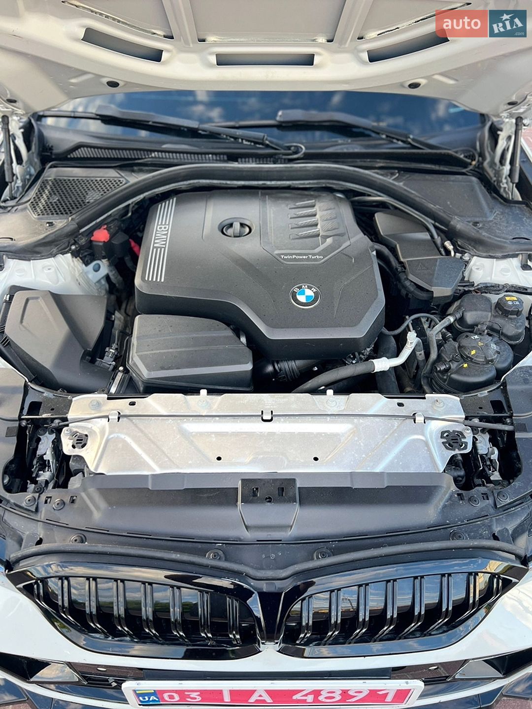 BMW 3 Series 2019 VIN WBA5R7C53KAJ87126 фото оголошення 20 з 58