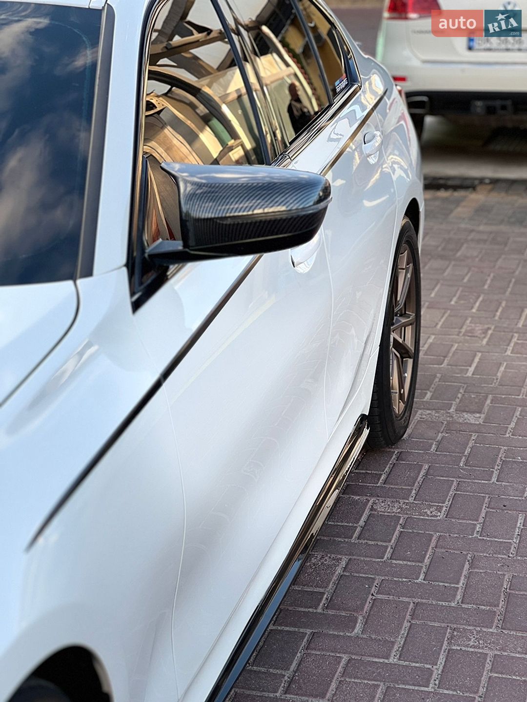 BMW 3 Series 2019 VIN WBA5R7C53KAJ87126 фото оголошення 23 з 58