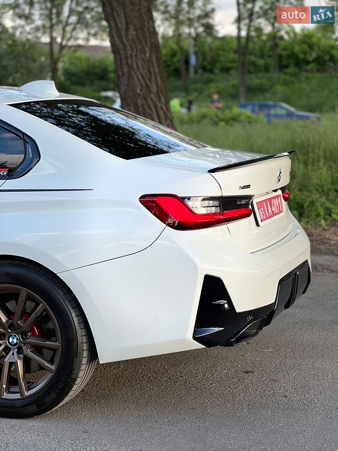 BMW 3 Series 2019 VIN WBA5R7C53KAJ87126 фото оголошення 5 з 58