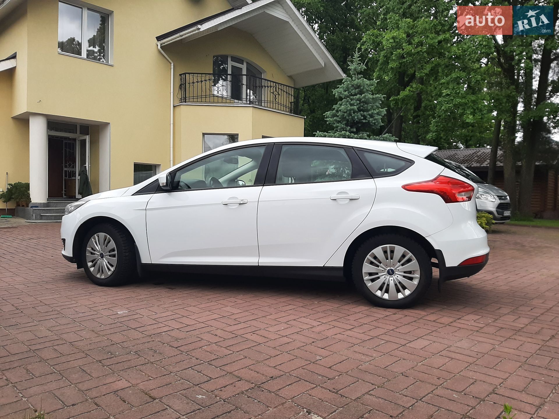 Ford Focus 2015 VIN WF05XXGCC5FE26387 фото оголошення 13 з 37