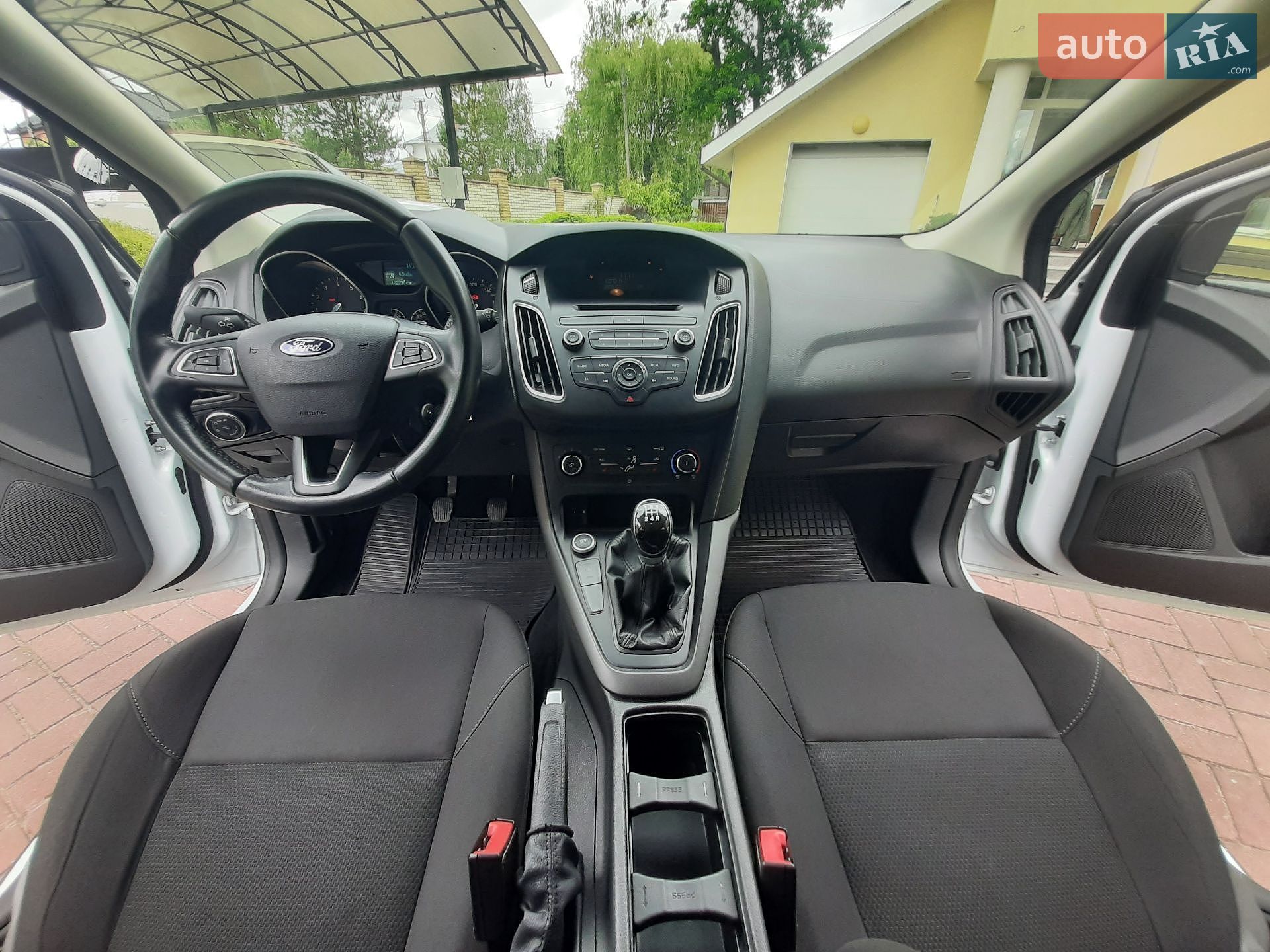 Ford Focus 2015 VIN WF05XXGCC5FE26387 фото оголошення 29 з 37